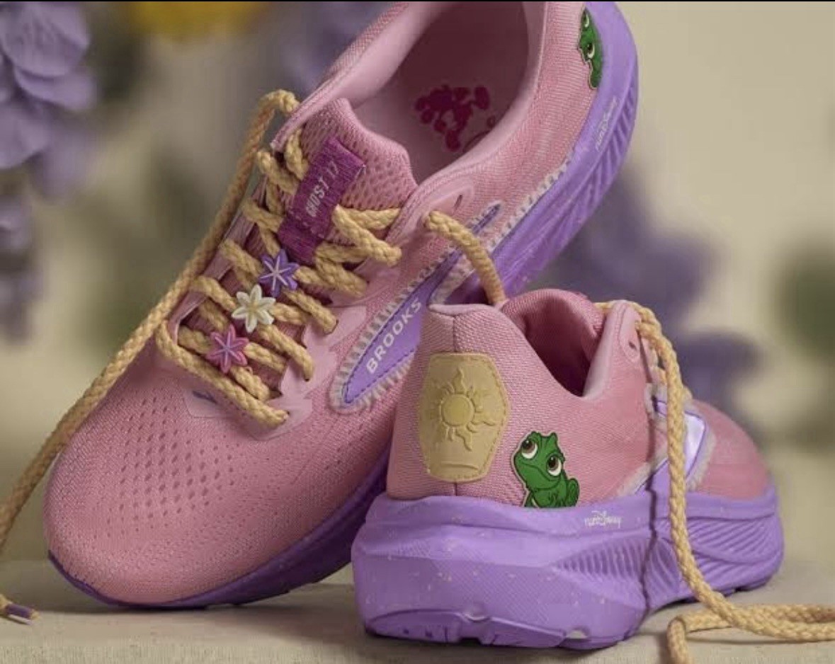 RunDisney Brooks Ghost 17 Rapunzel Princess Shoes Women’s Size 12 ✨Tangled✨