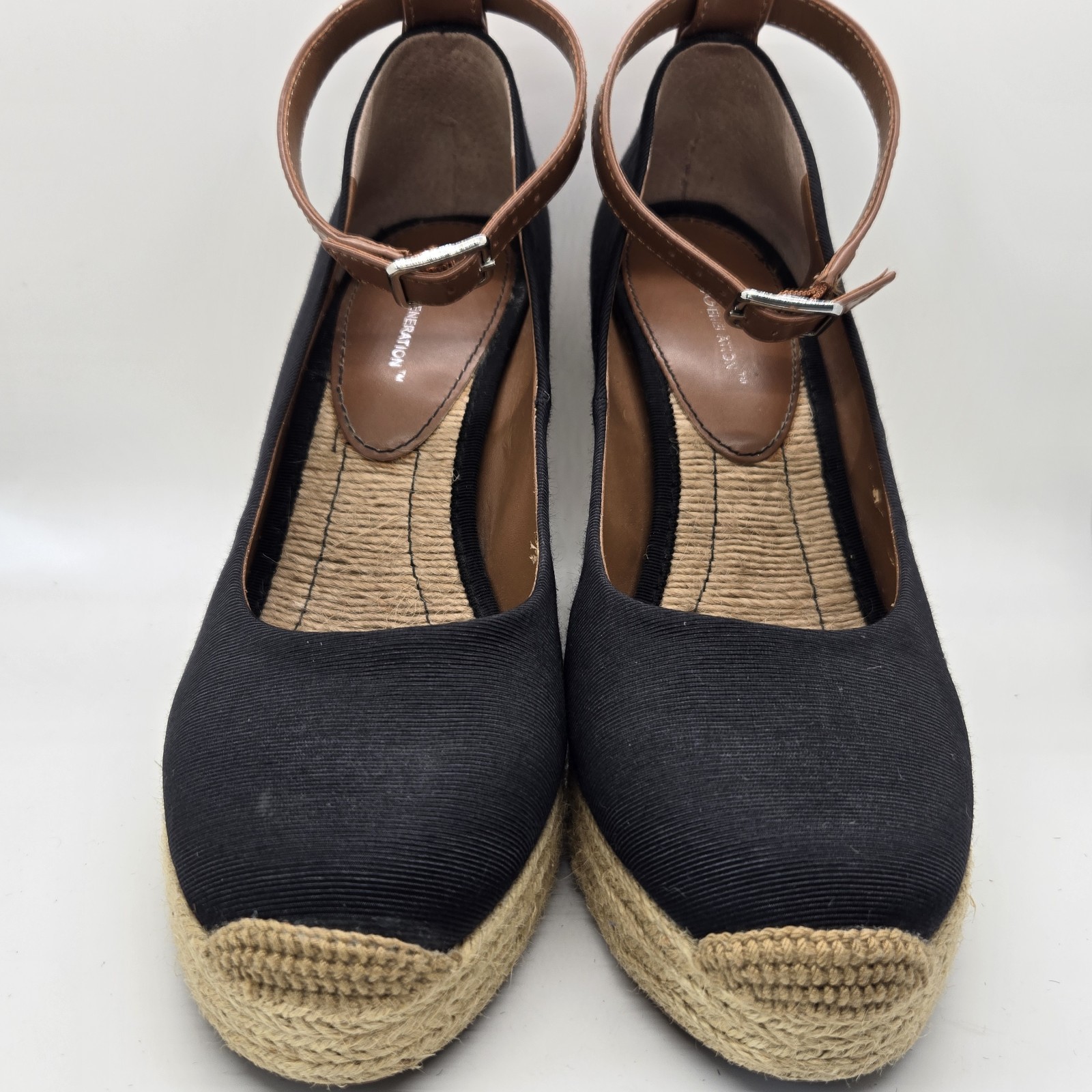 BCBGeneration Heels 9.5 Gracyn Wedge Sandal Platform Ankle Strap Y2k Summer Sexy