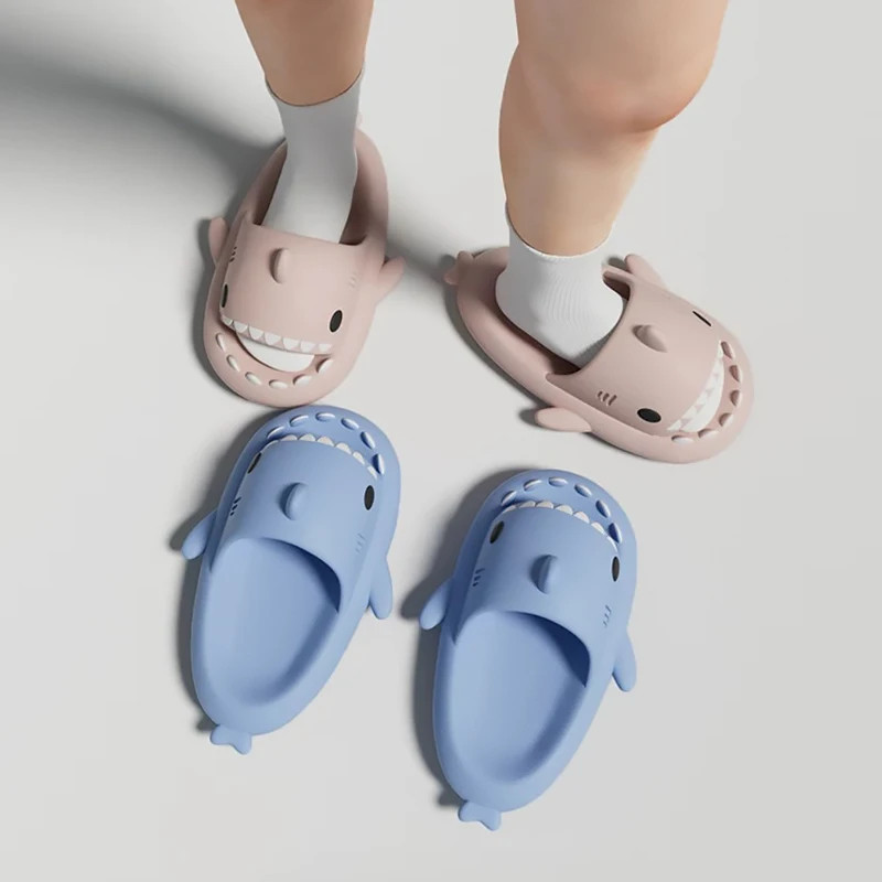 4cm Thick Sole Man Women Shark Slippers 2025 Summer Anti-skid Couple Indoor