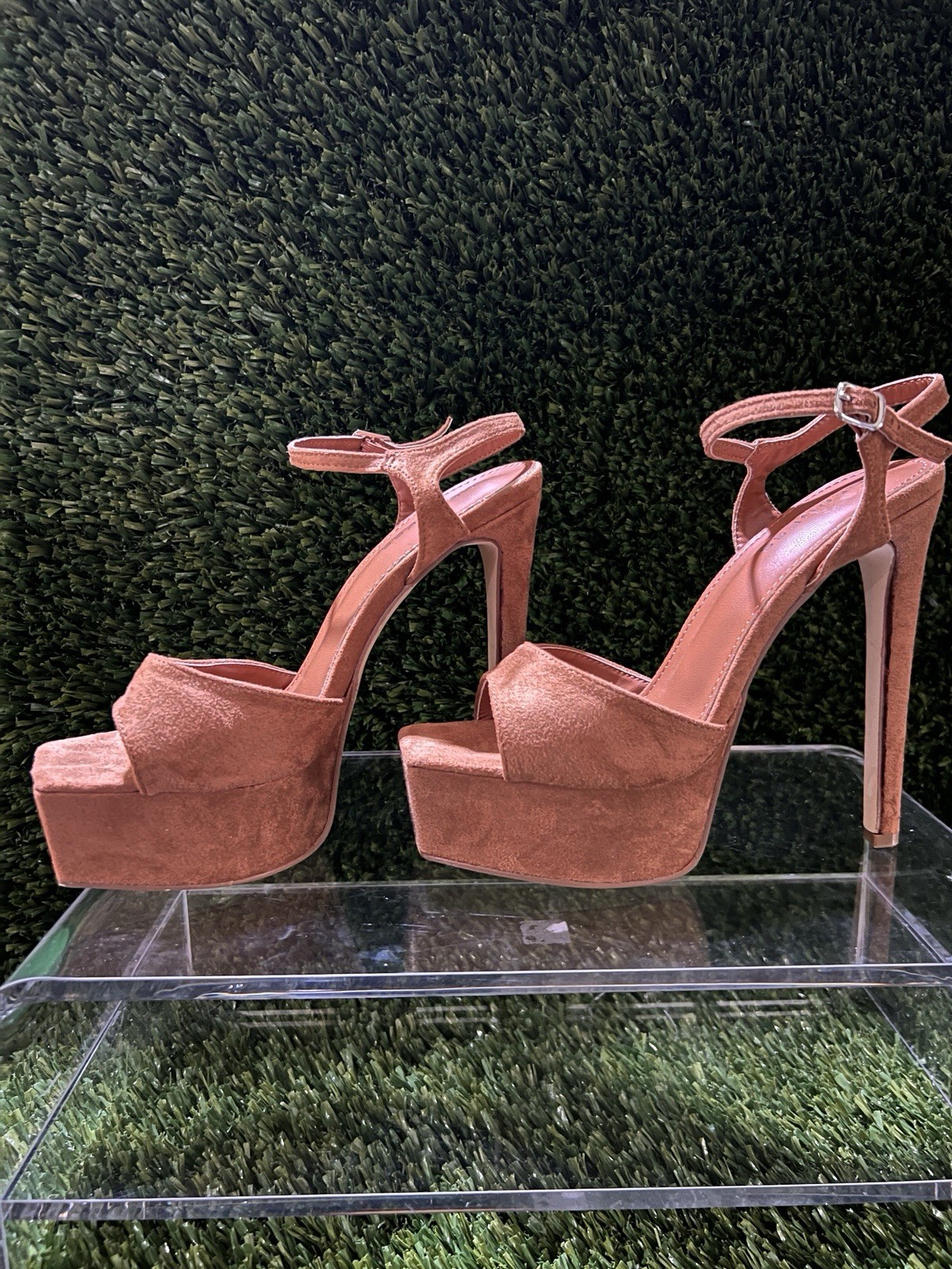 Barnes’s Genevieve Platform Heels Ankle Strap Stilettos Women’s Size 6.5
