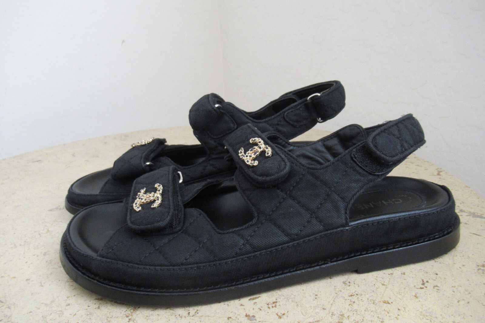 AUTH CHANEL DAD QUILTED FABRIC BLK «CC» SANDALS FLAT SZ «40» C RET$2300 BARGAIN!