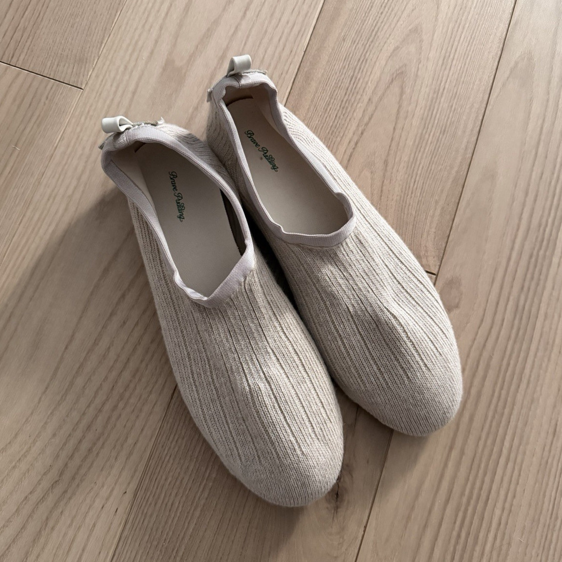 Brave Pudding Beige Cashmere Knit Slip-On Flat Shoes Round Toe Size 9
