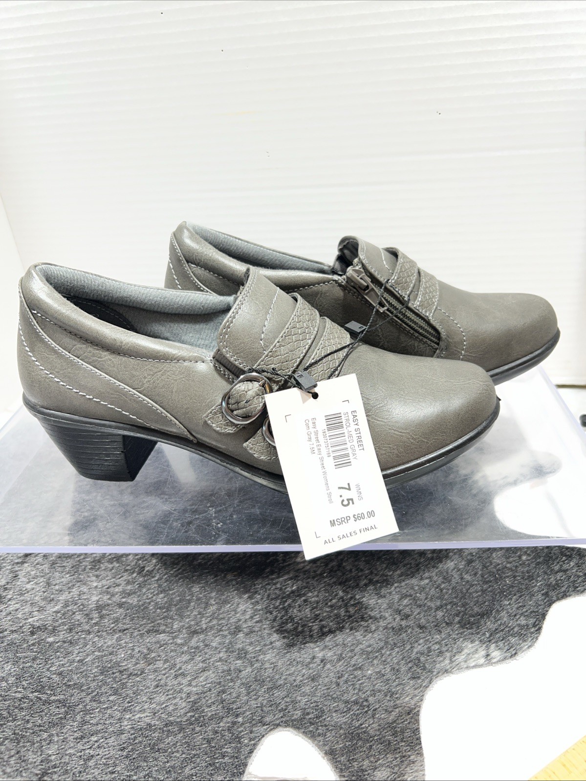 Easy Street Women’s Faux Leather Grey Stroll Comfort Shoes Size 7.5