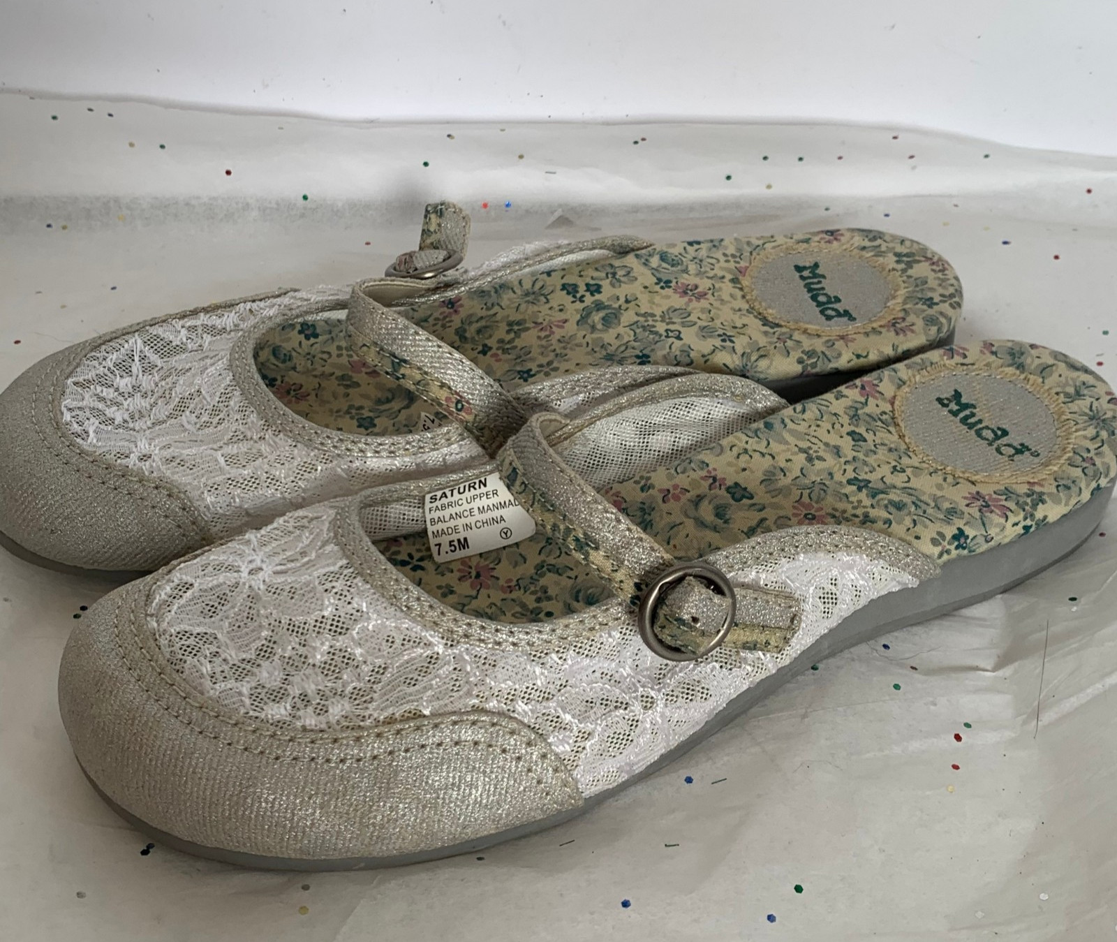 Mudd Vintage Y2K Mary Jane Ballet Flat Mules Silver White Lace Floral – Sz 7.5