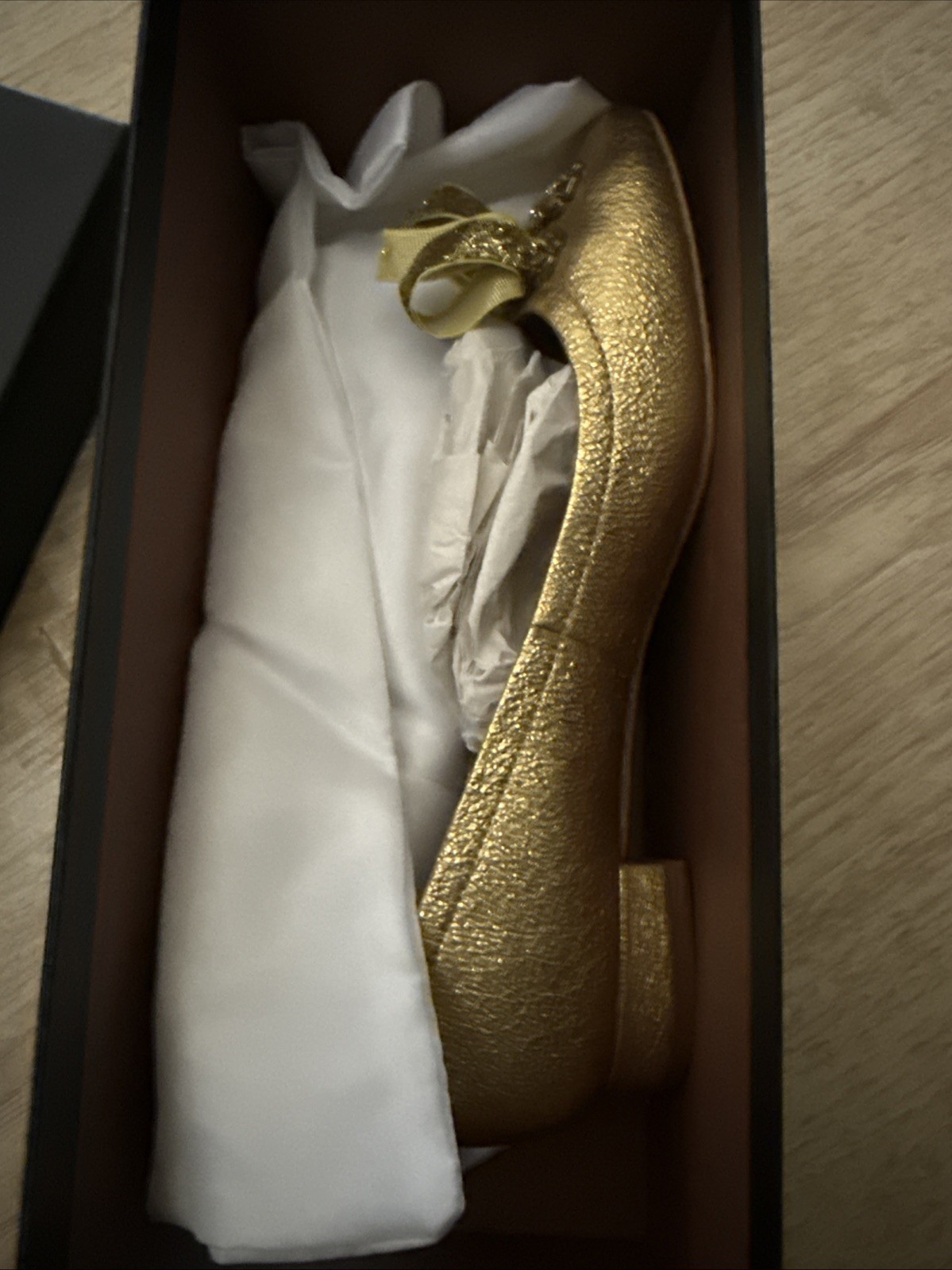 Coach Lia Shiny Gold Glitter NIB Flats Sz 7.5