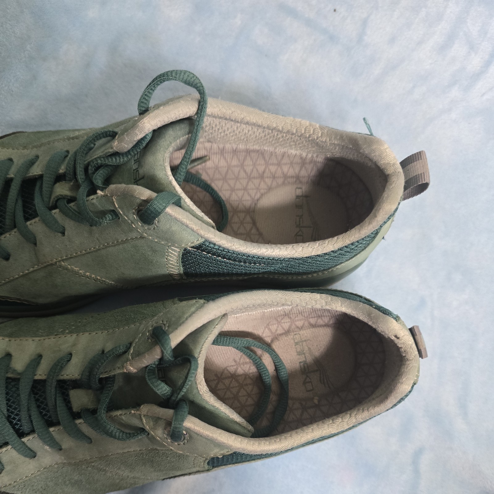DANSKO Green Suede Leather WMNs US 10.5M EU 41 Sneakers with Poron VTG
