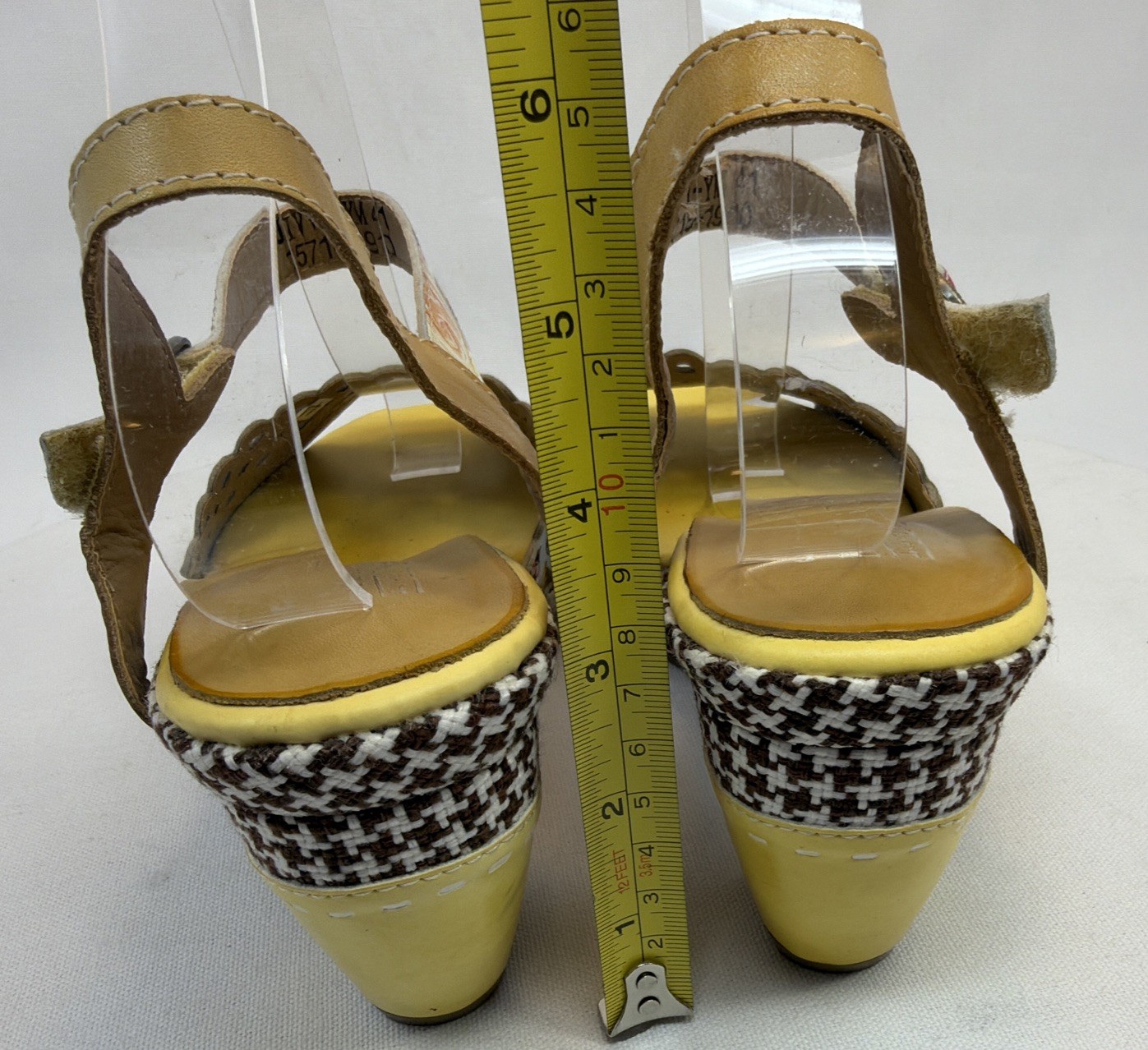 L’Artiste Spring Step Vivitar Art to Wear Leather Floral/Yellow Sandal Sz 41