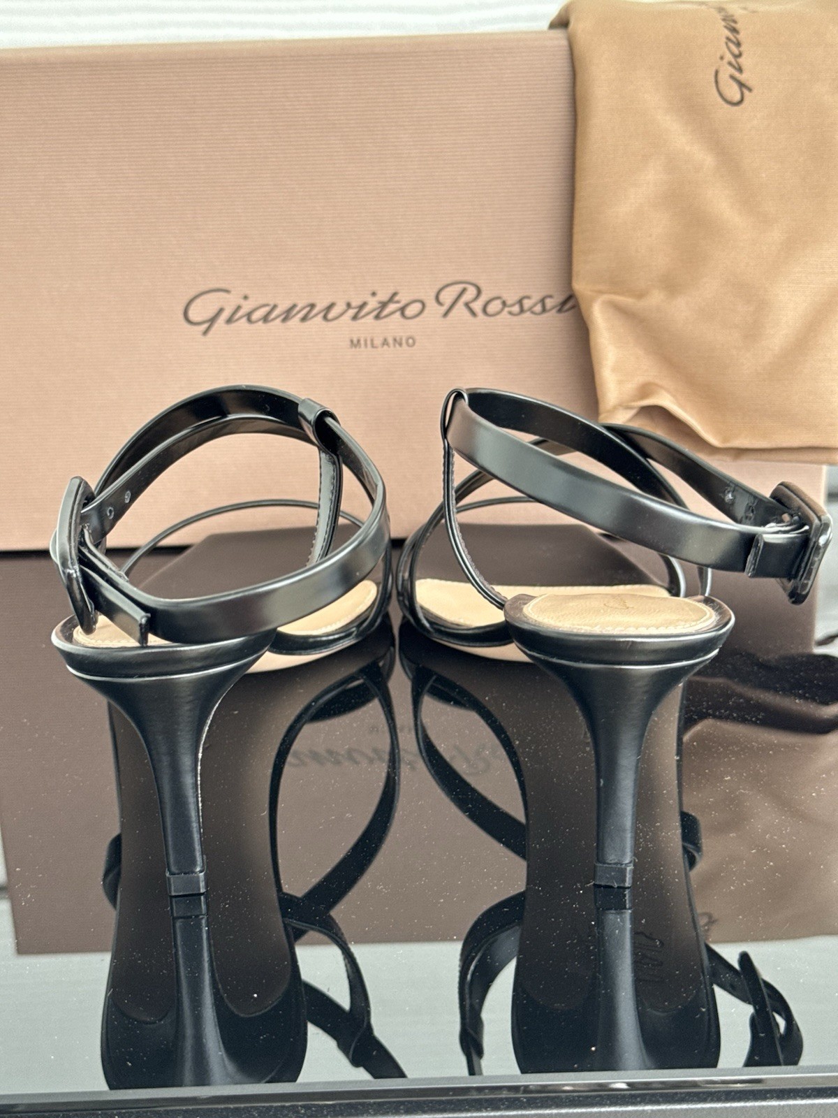 Gianvito Rossi Lindsay Sandal Black Leather Strappy Heel Size 36 New With Box
