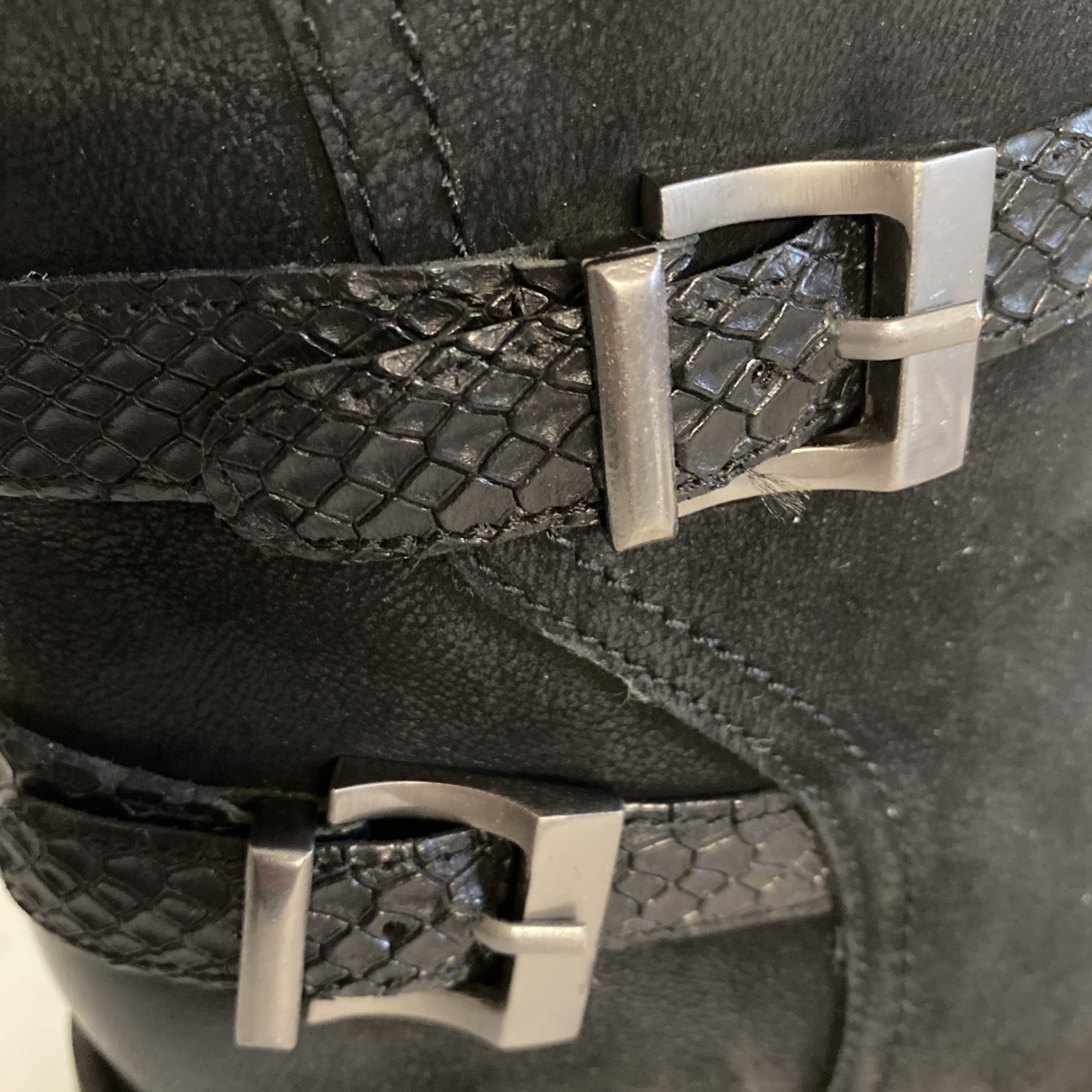 Vintage Foundry Co Women’s Boot Mid-Top Croc Look Buckle Suede Black Sz 9 NEW