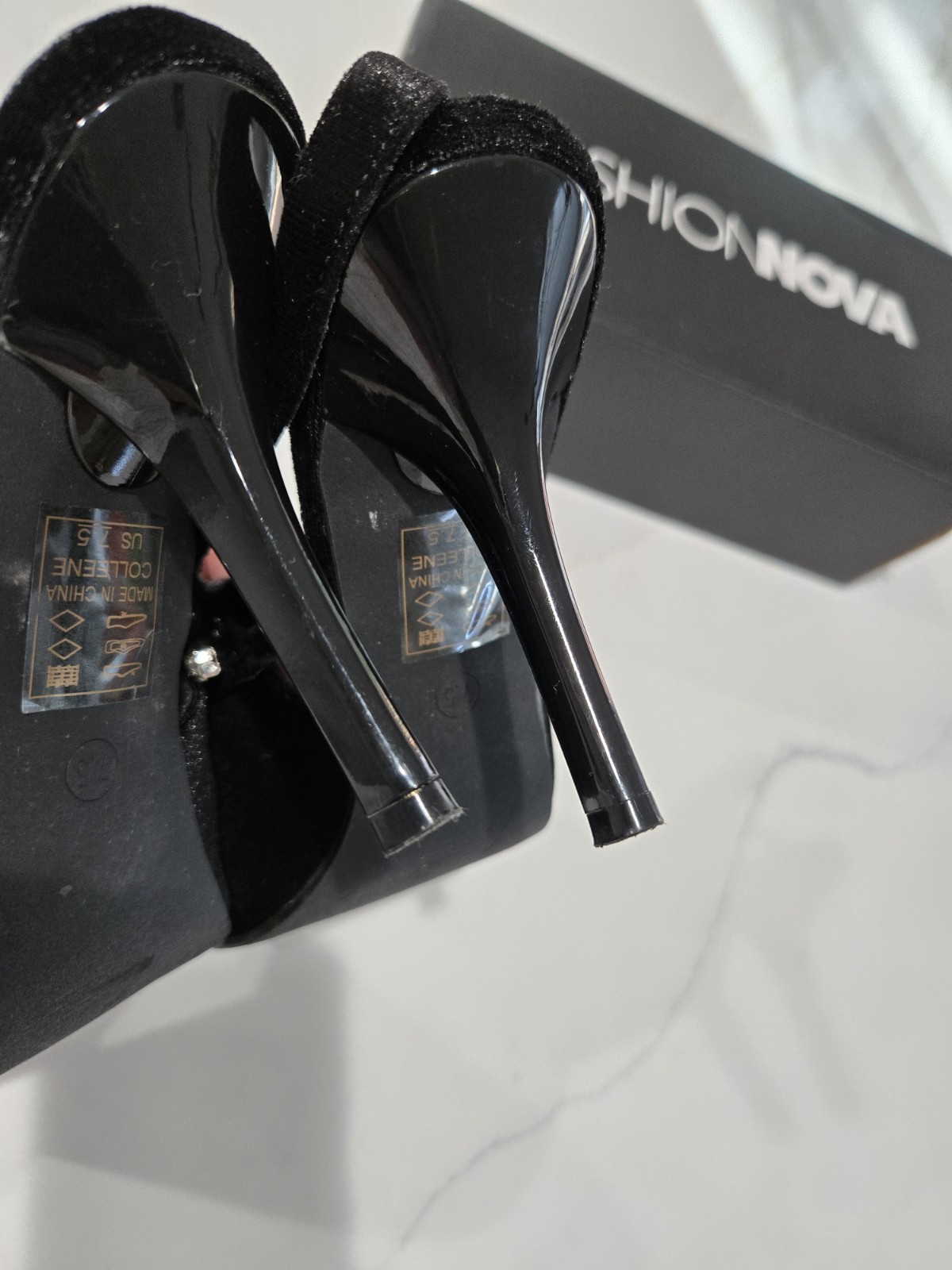 FASHION NOVA Size 7.5 Slingback Kitten Toe High Heels Velvet Pumps Rhinestones
