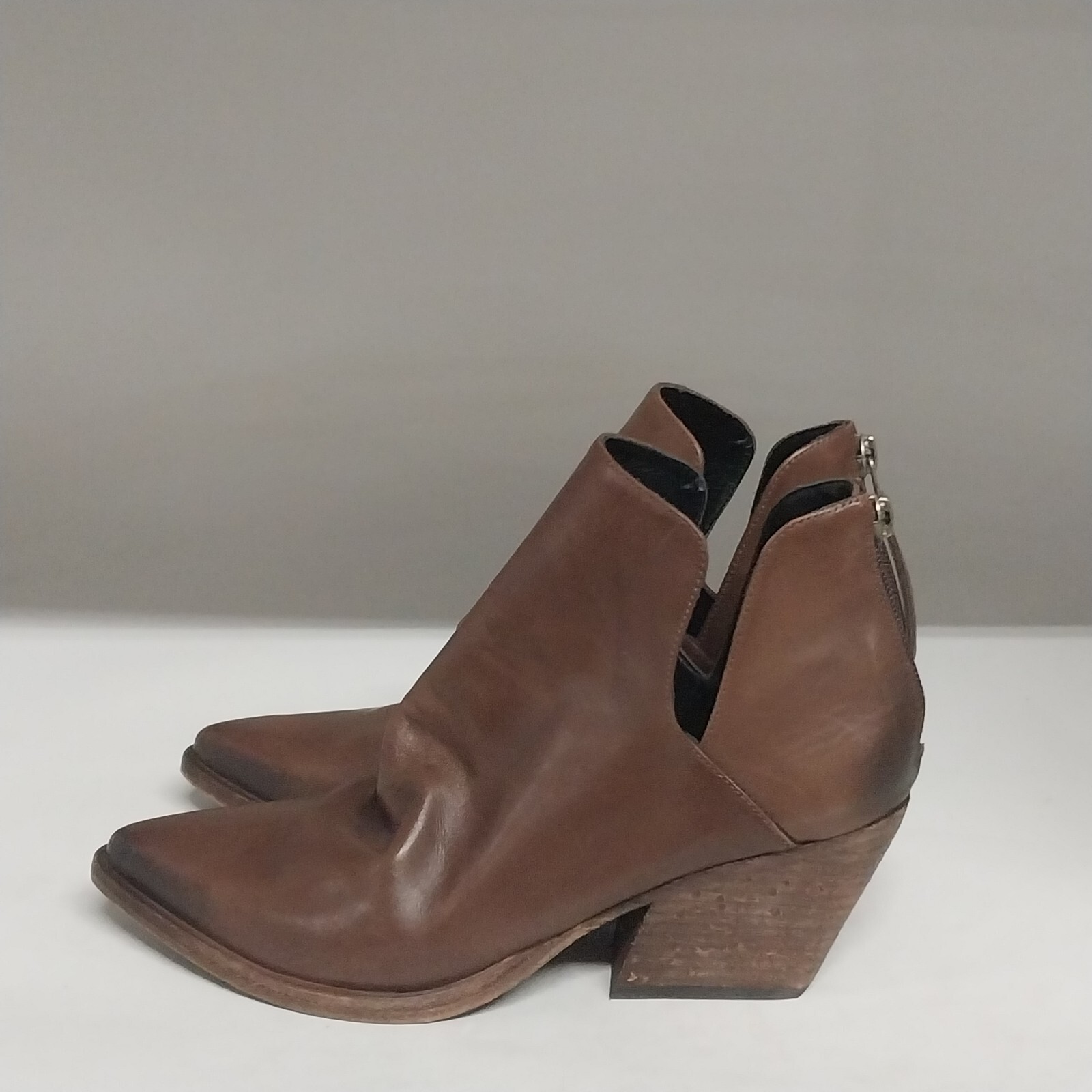 Golo Tucson Ankle Boot Brown Womens Size 7.5 Medium (READ DESCRIP)
