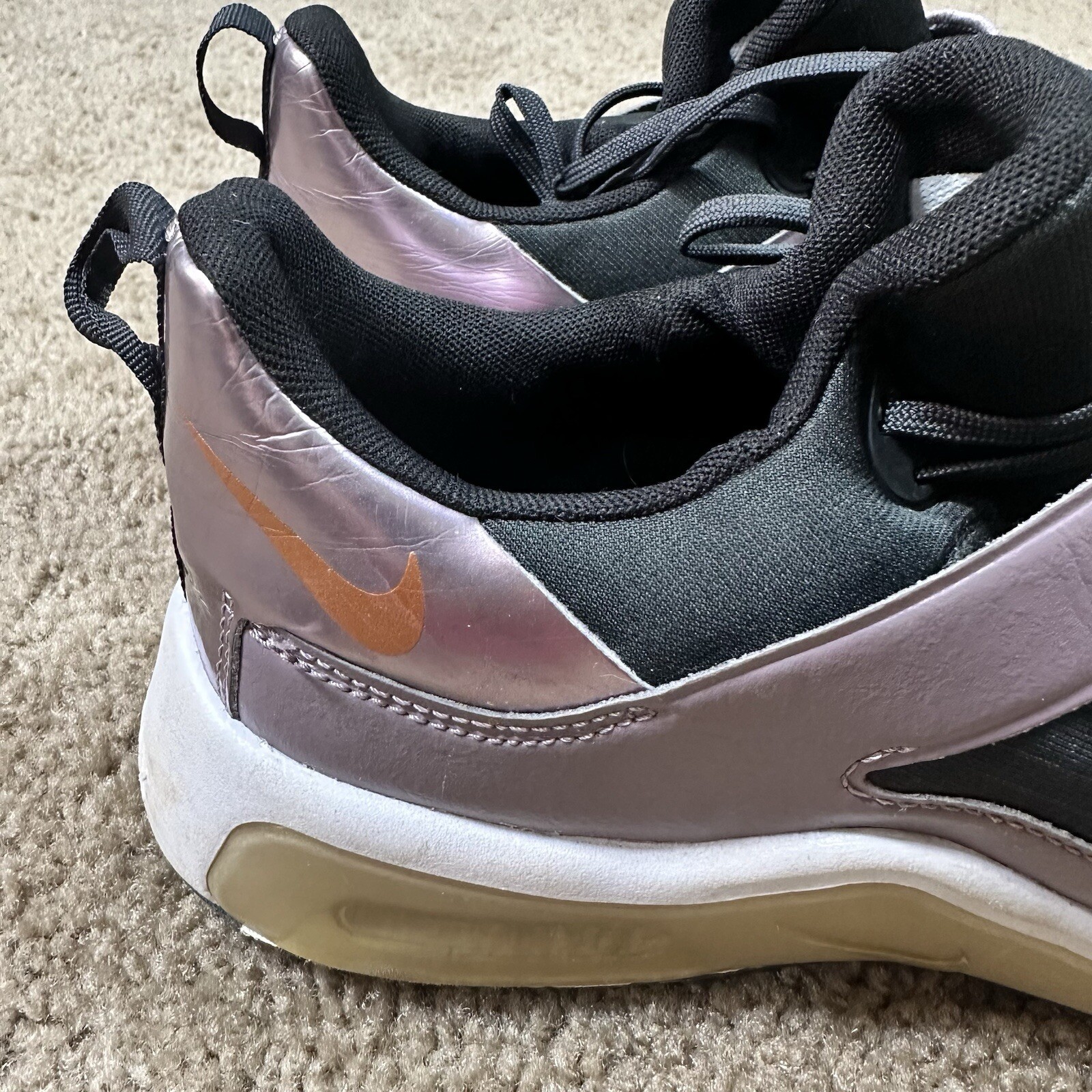 Nike Air Max Bella TR 5 Premium Dark Smoke Grey Purple Gold Women’s 9.5