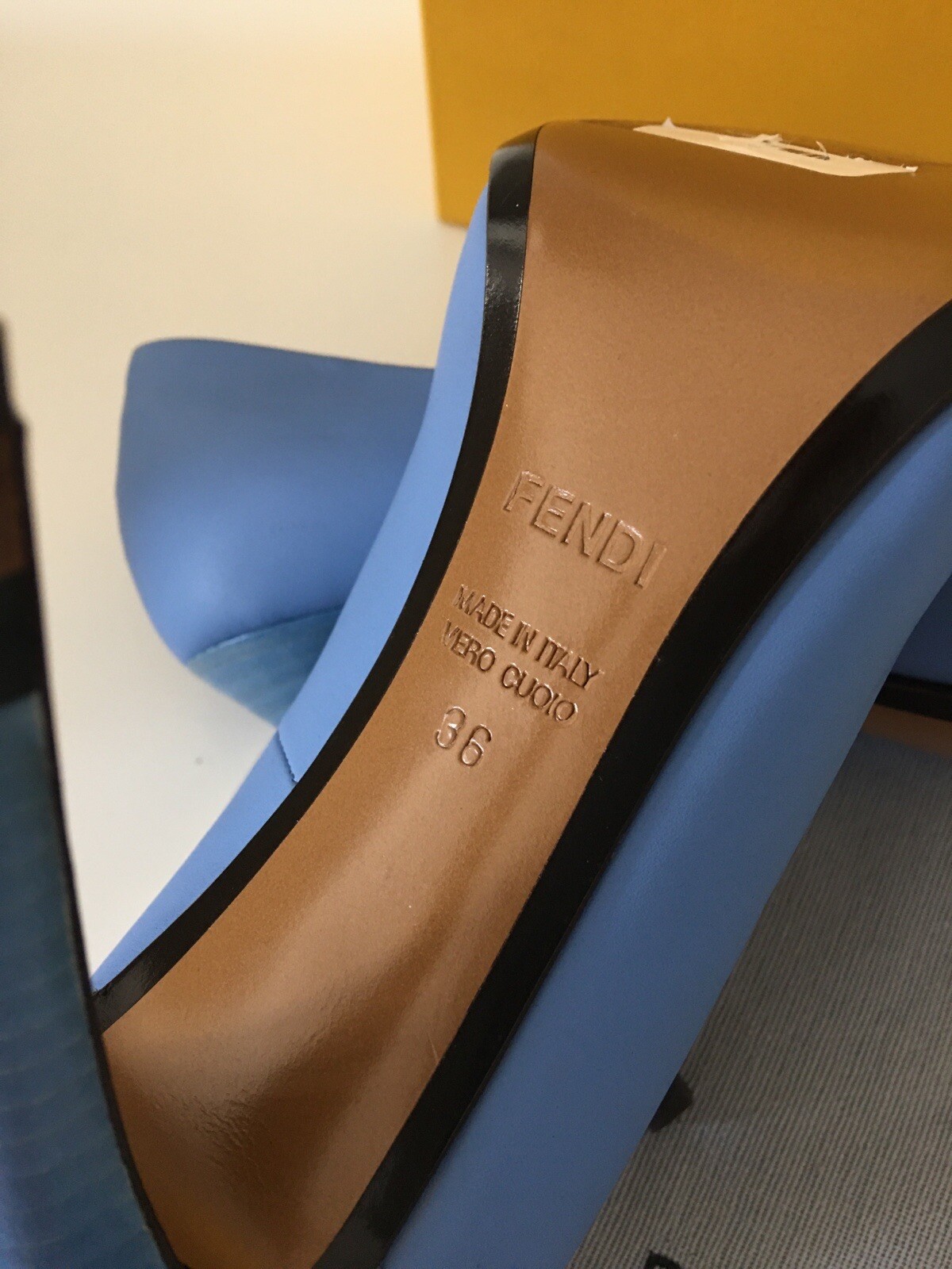 NWT FENDI POINTED TOE BLUE LEATHER PUMP HEELS SHOES SIZE IT 36 US 6