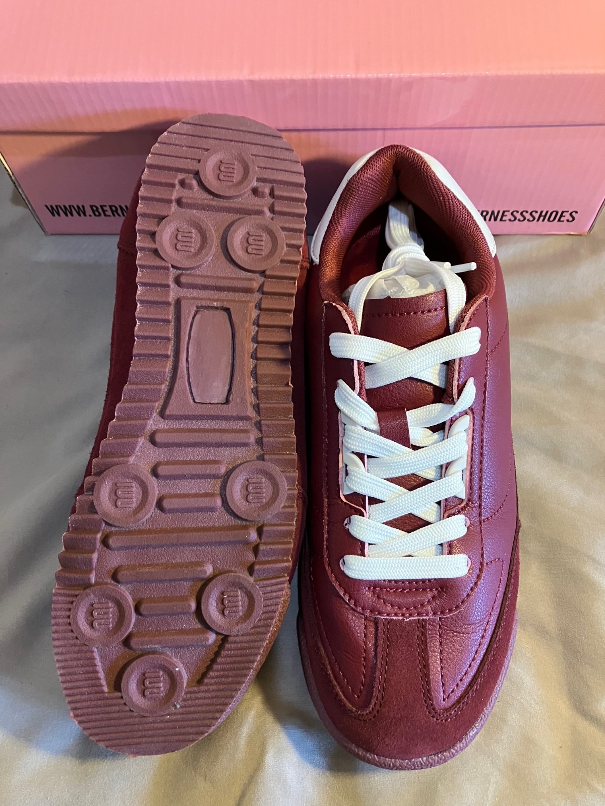 Berness Landon Burgundy Retro Sneakers New In Box Casual Shoes Size 7