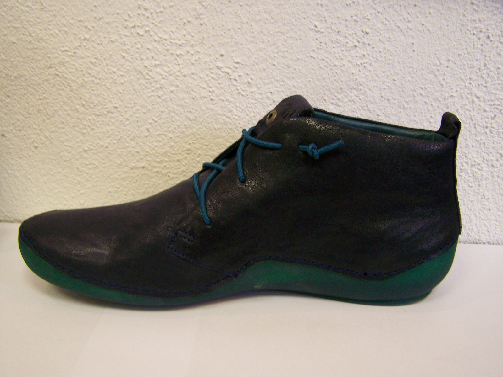 Think! Lace Up Rubber Laces Model Kapsl Ocean Combo & THINK Paper Bag