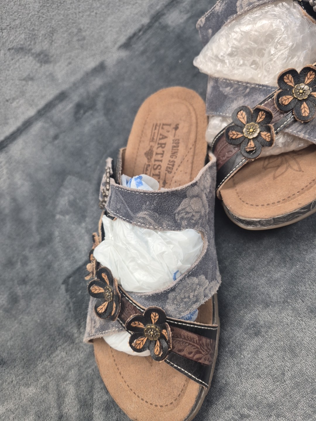 L’artiste Caelana By Spring Step slide Sandals 39 (USA 8.5) In Gray Tone