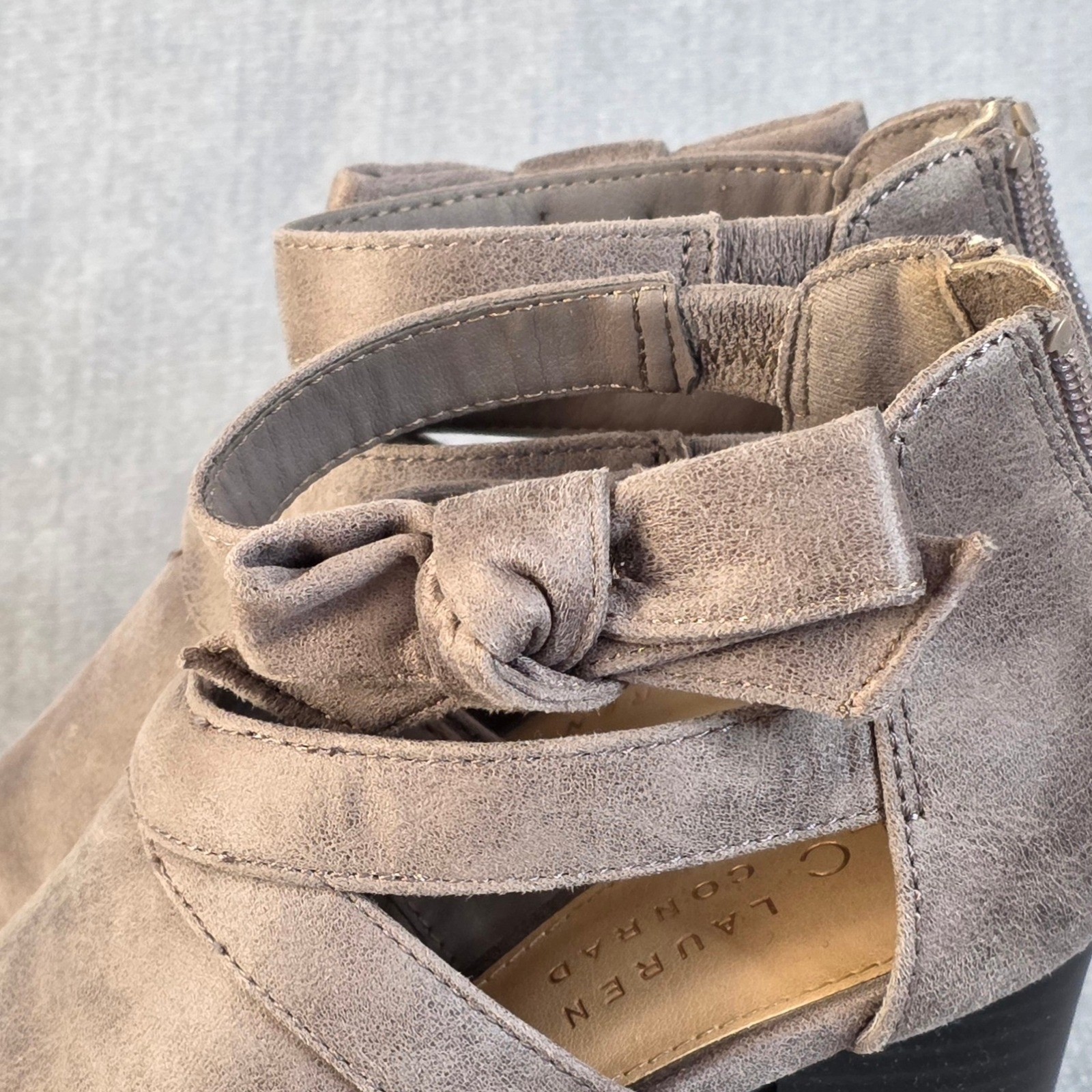 LC Lauren Conrad Peep Toe Booties Womens 7 Grey Java Bow Cut Out Block Heel