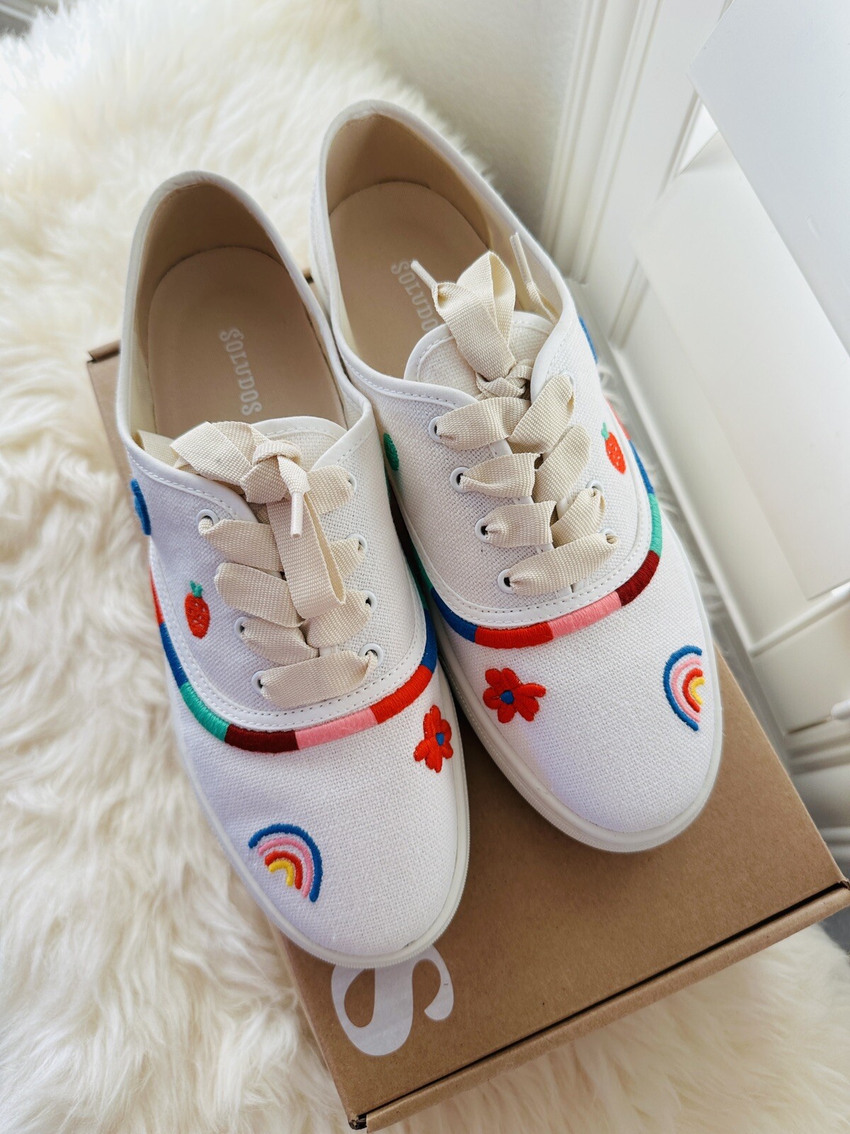 NIB Soludos Marin Flora Embroidered Organic cotton White Sneaker Size US 11/41.5