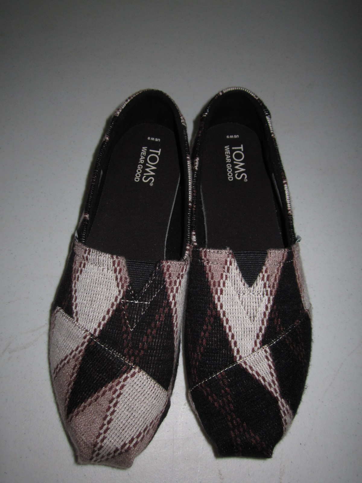 TOMS Women’s Size 9 Flannel Plaid Faux Slip-on Comfort Shoe Worn One Time!!