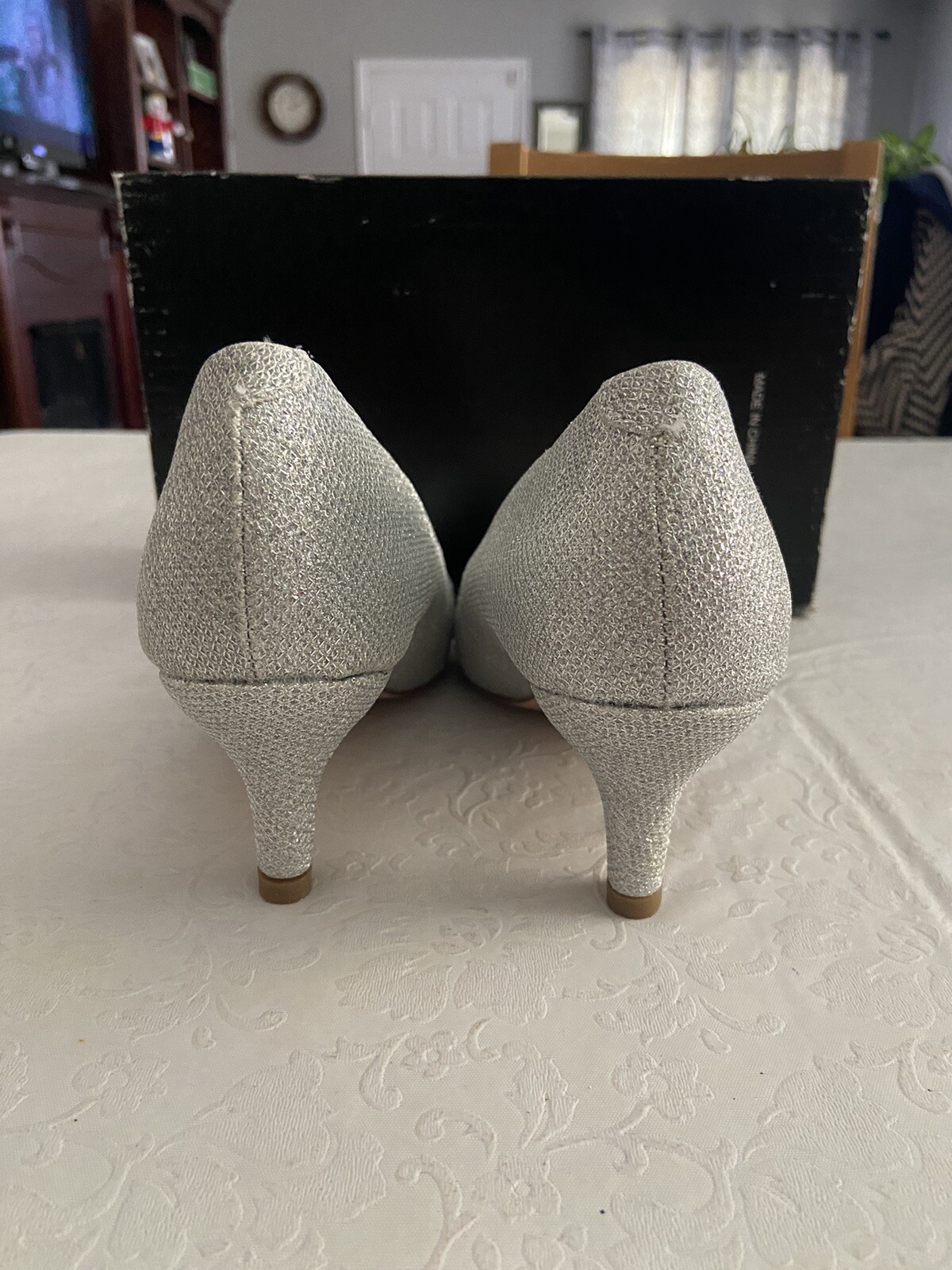De Blossom Bertha-3 Silver Rhinestone Sparkle Mid Heel Dress Pump Shoe 6.5