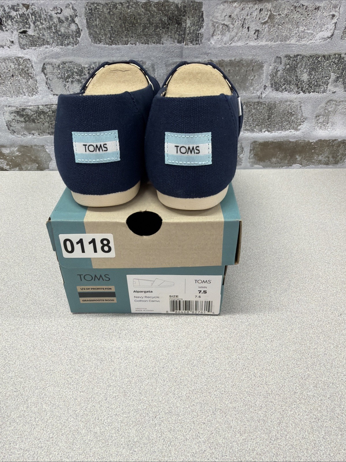 Tom’s Women Classic Flat Shoe Navy Loafers Canvas Size 7.5 Slip On Alpargata NWT