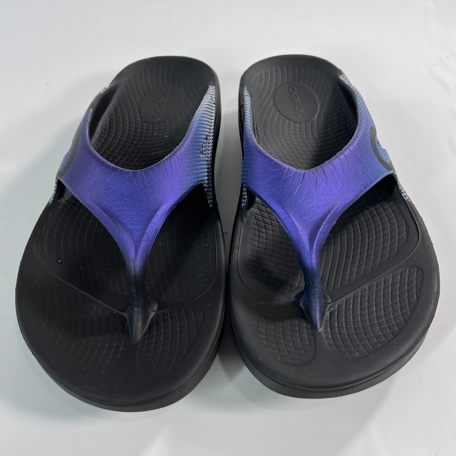 OOFOS OOriginal Sport Graphic Thong Mismatched Sizing Left W9/M7 Right W8/M6 P
