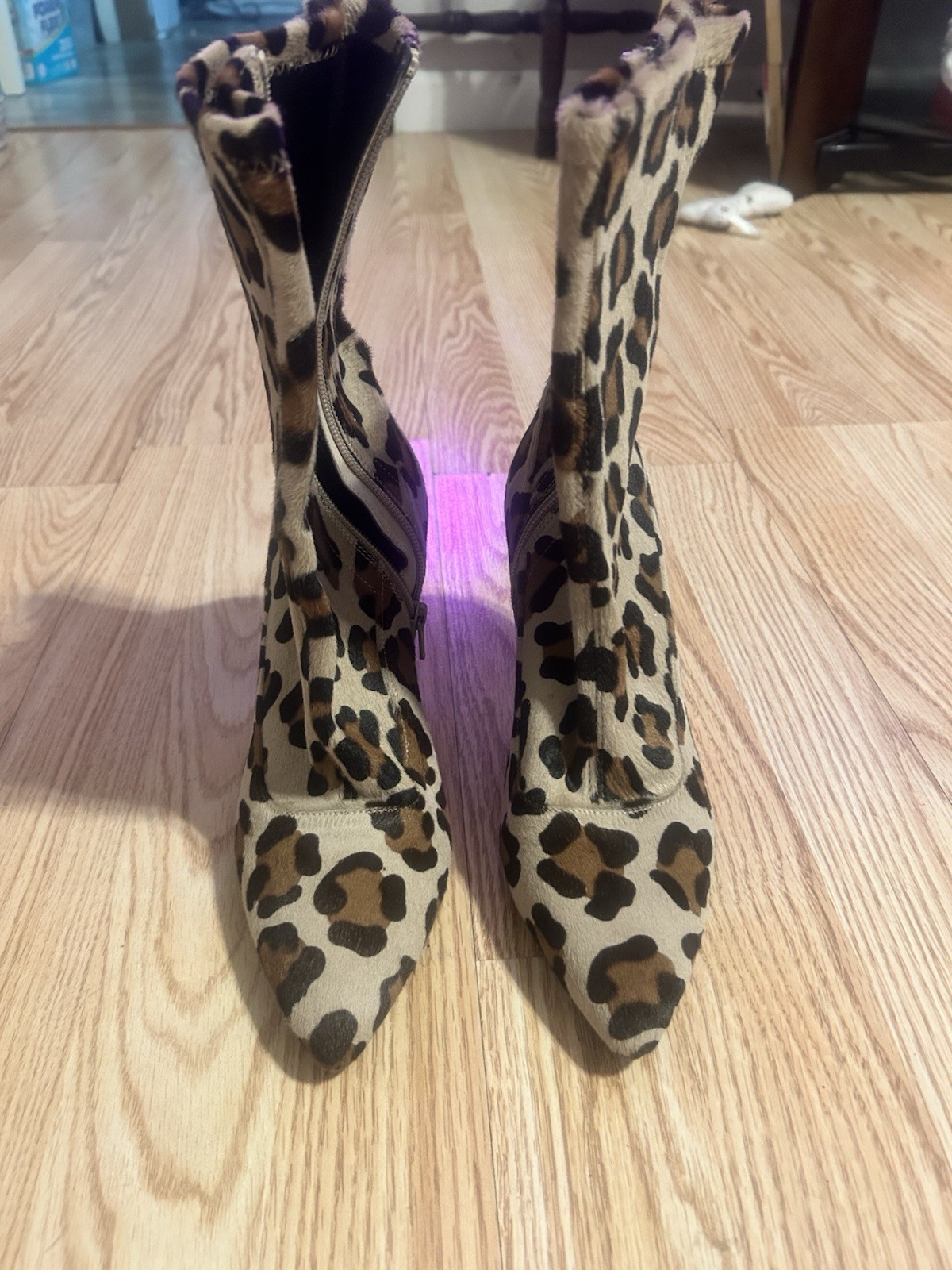 Stuart Weitzman Leopard Calf Hair Ankle Boots size 8 1/2