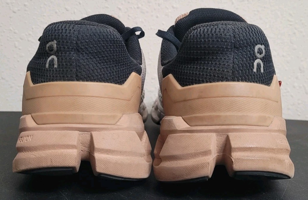 On Cloud Cloudflyer Running Shoes Womens 7.5 Sneakers Glacier Rosebrown 21.99566