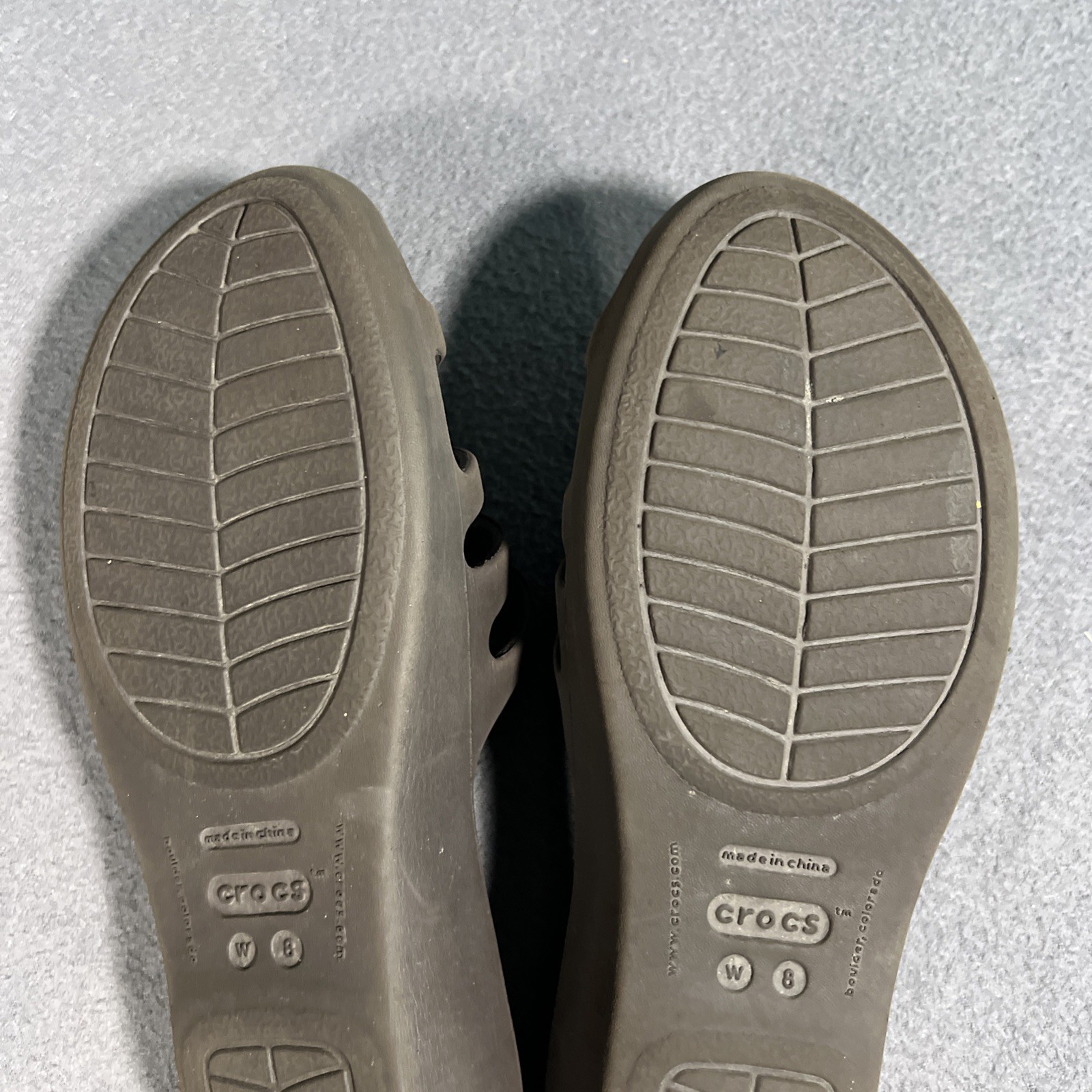 Crocs Rhonda Wedge Sandals Women’s 8 Brown Tan Strappy Slip On Casual **READ