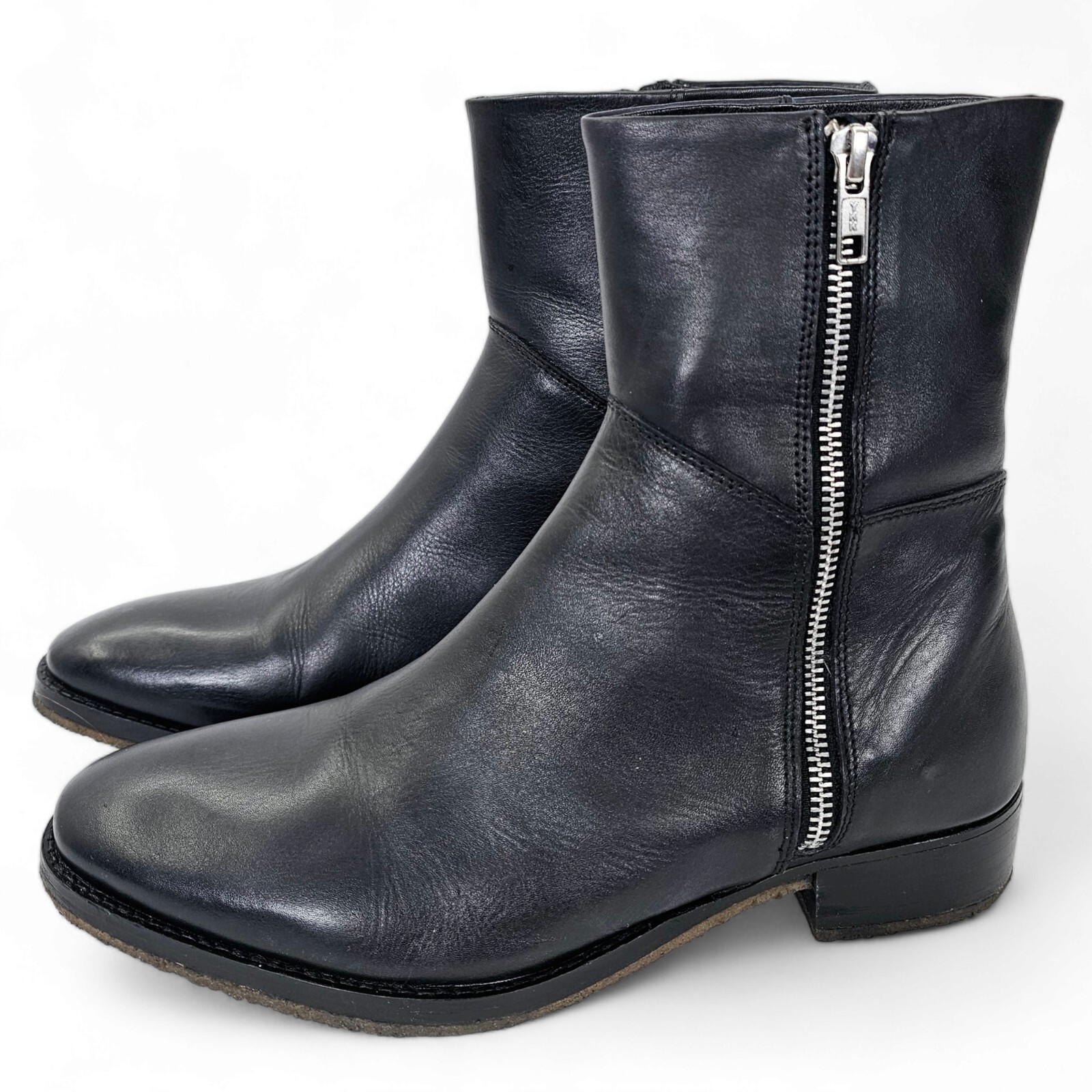 Free People Leather Boots US 9 EU 39.5 Black Ankle Low Heel Side Zip Cushioned