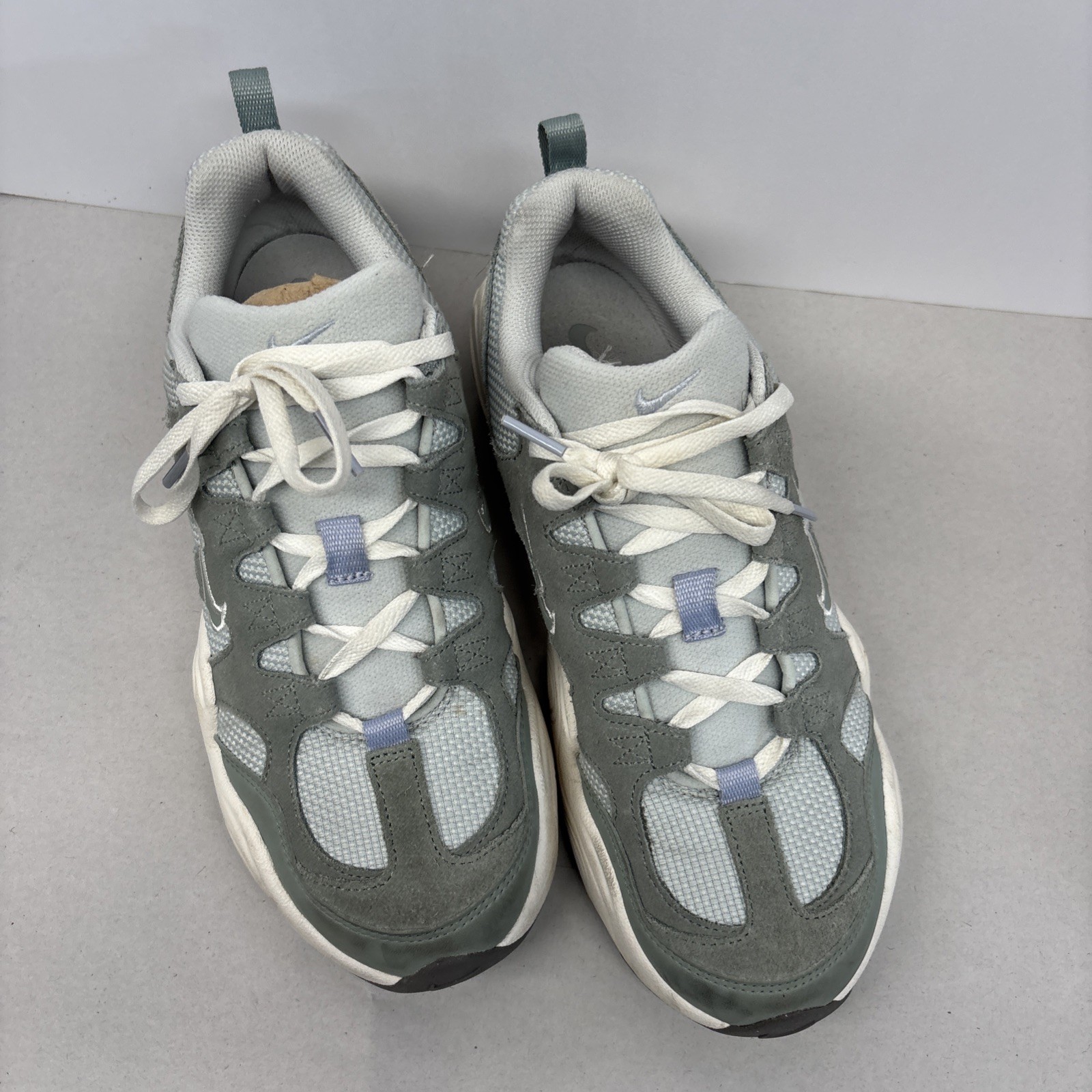 Nike mens Tech Hera Size 10 Mica Green (DR9761-001).