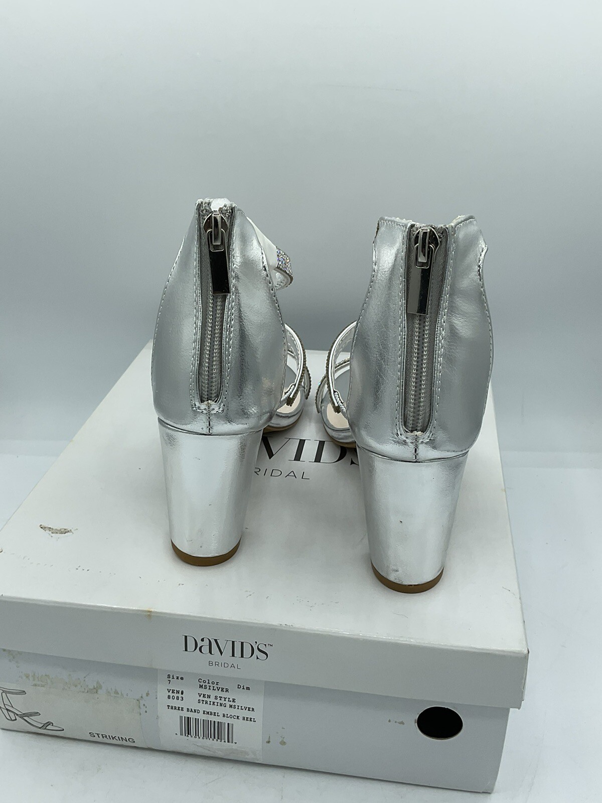 David’s Bridal Women’s Dress Shoes – Silver – Size 7 Prom/Homecoming/Wedding