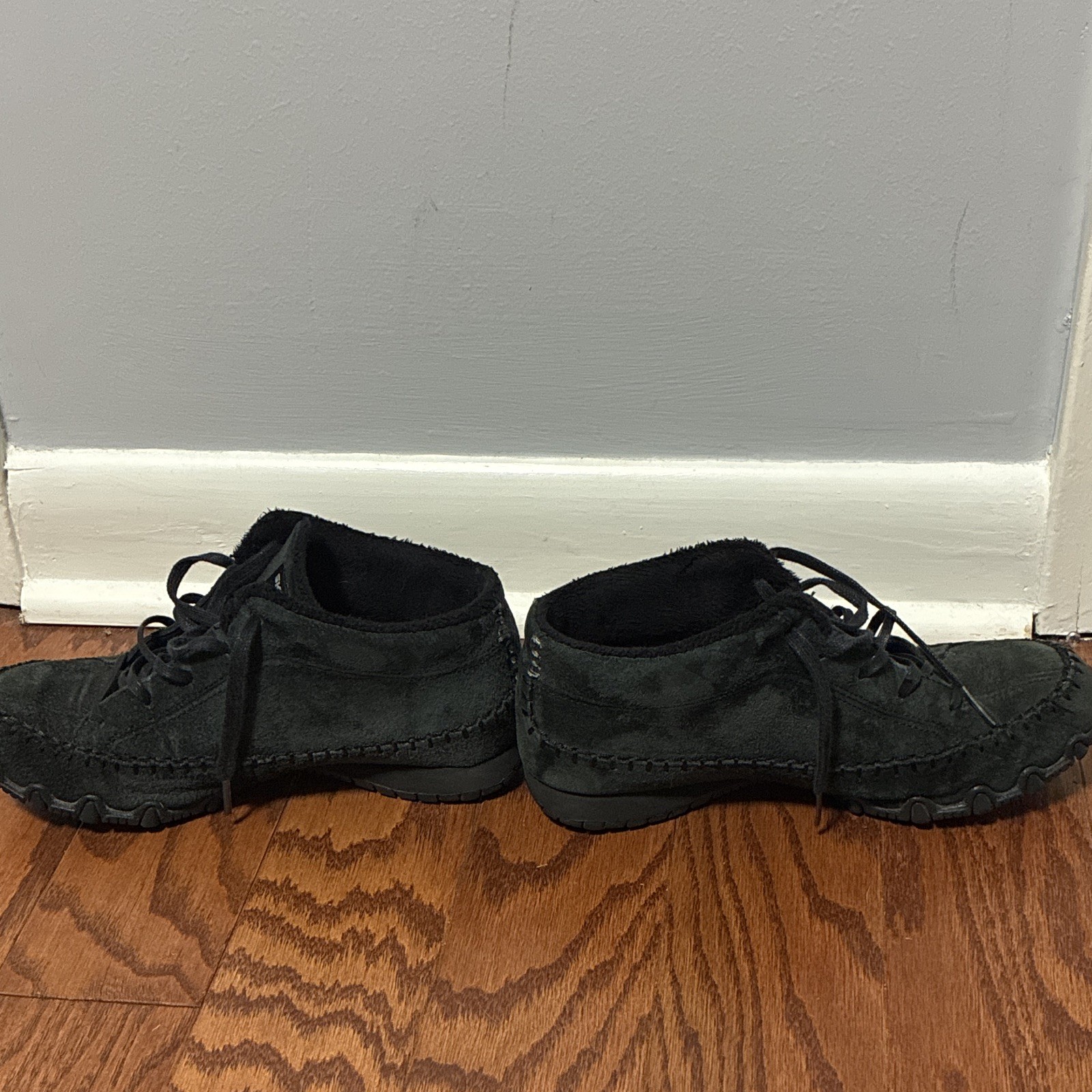 SKECHERS Relaxed Fit Chukka Shoes Black Faux Fur Lined Memory Foam Lace Up 6