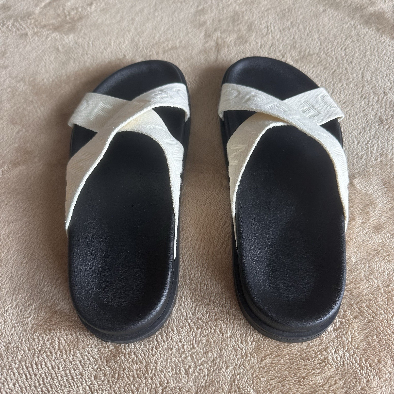 Women’s OFFLINE by Aerie Criss Cross Slides Natural Cream Size 8