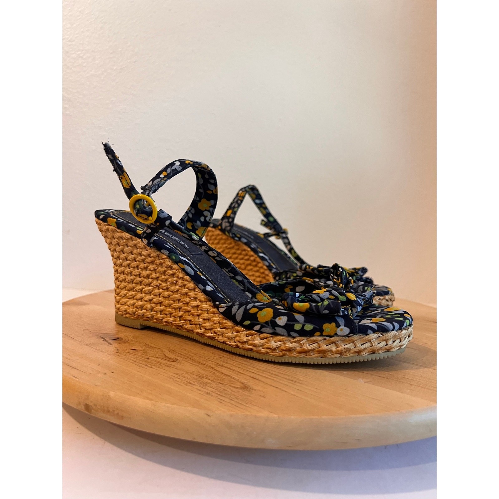 Y2K Blue Yellow Floral Fabric Bow Print Woven Wedge Sandal Size 7.5 Xhilaration