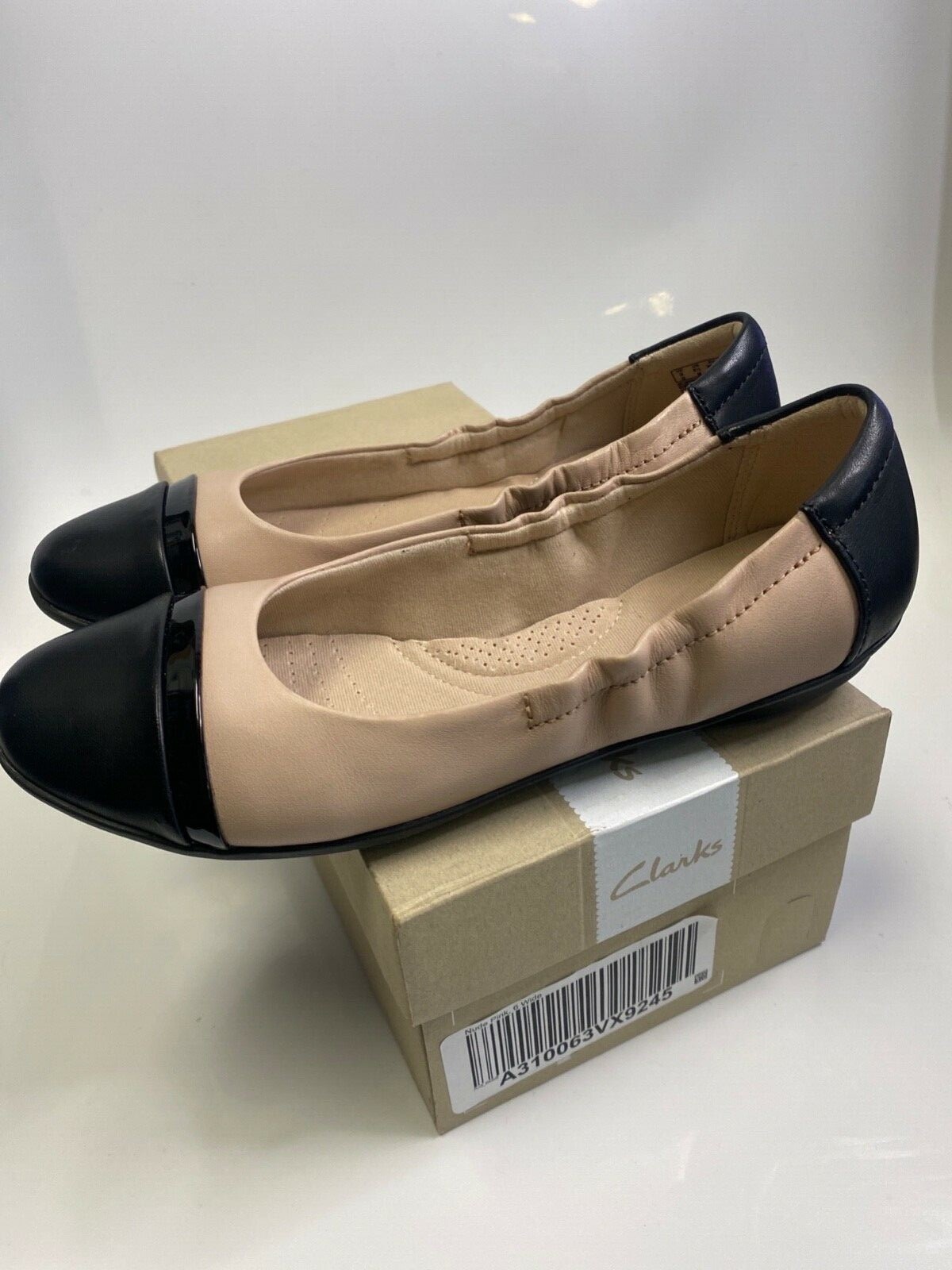 Gracelin Jenn Collection Clarks Soft Cushion Women size 5
