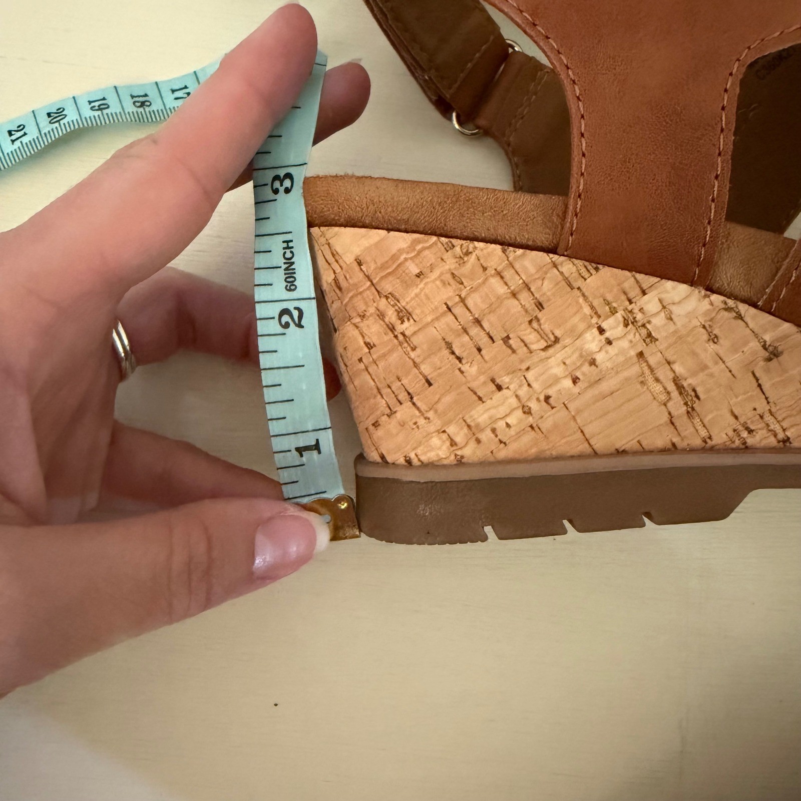 Vintage 7 Eight Womens Brown Faux Leather Cork Wedge Sandals Size 7.5M PL0002200