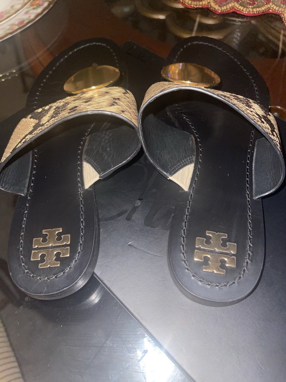 Tory Burch Women’s Black/Beige Leather Snake Print Thong Sandals Slip On US 8M
