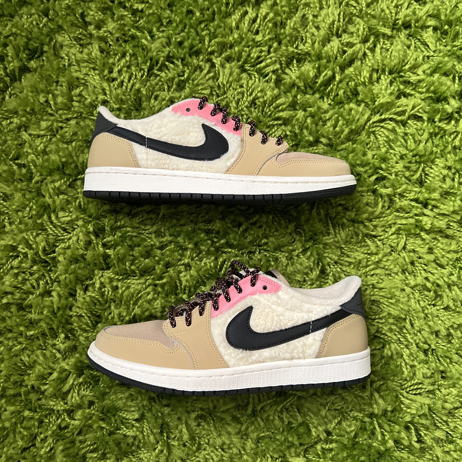 Size 7 – Air Jordan 1 Retro Fleece Low Parachute Beige W