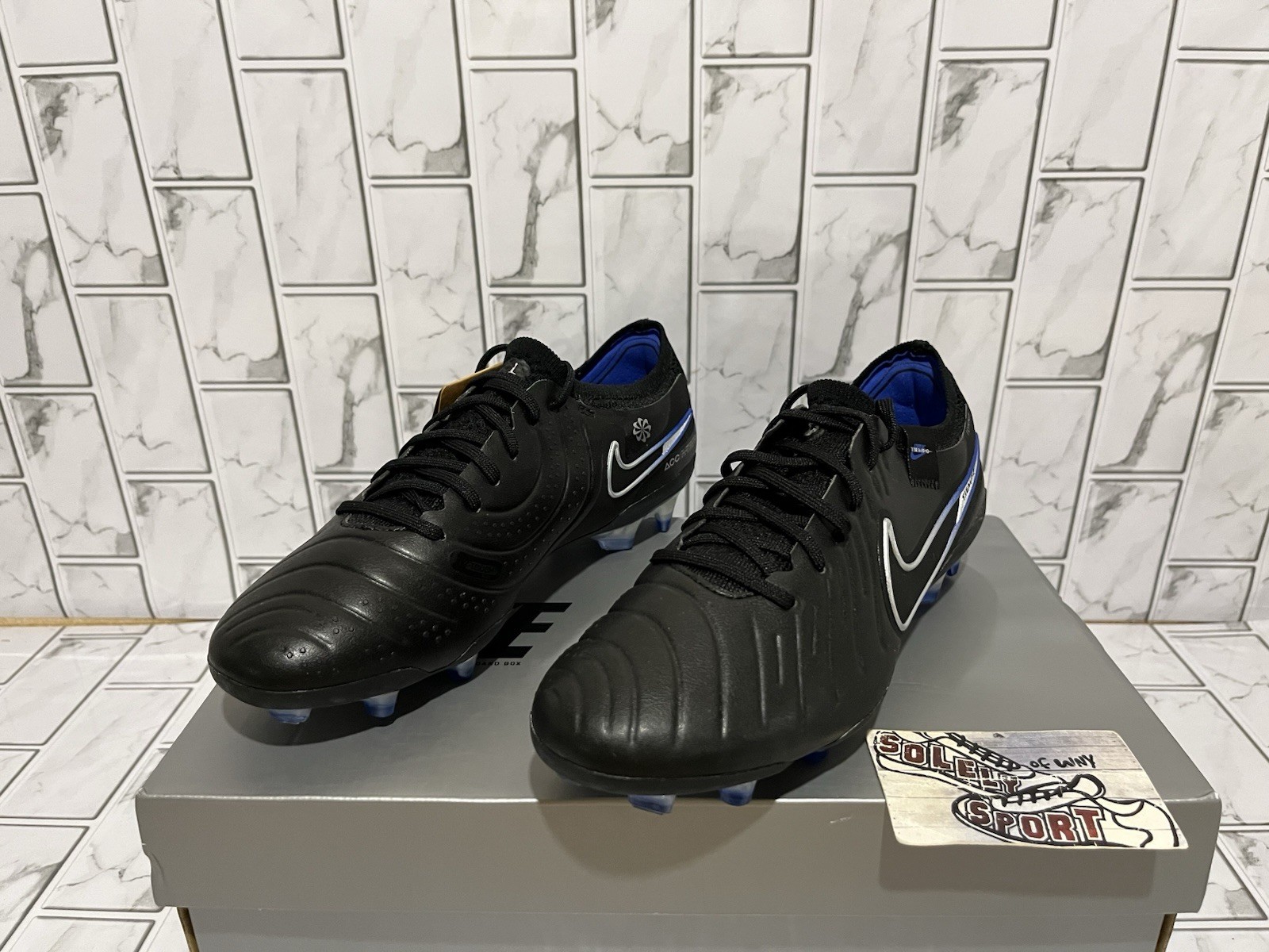 New Nike Tiempo Legend 10 Elite FG ACC Soccer Cleats Black Royal Blue Womens 8