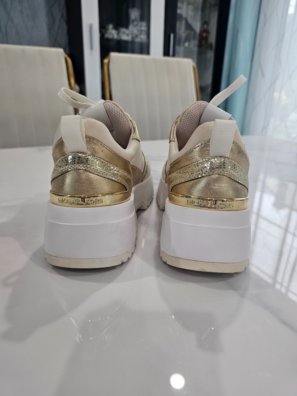 Michael Kors Authentic, Brand new, white and gold color, sneakers women size 7