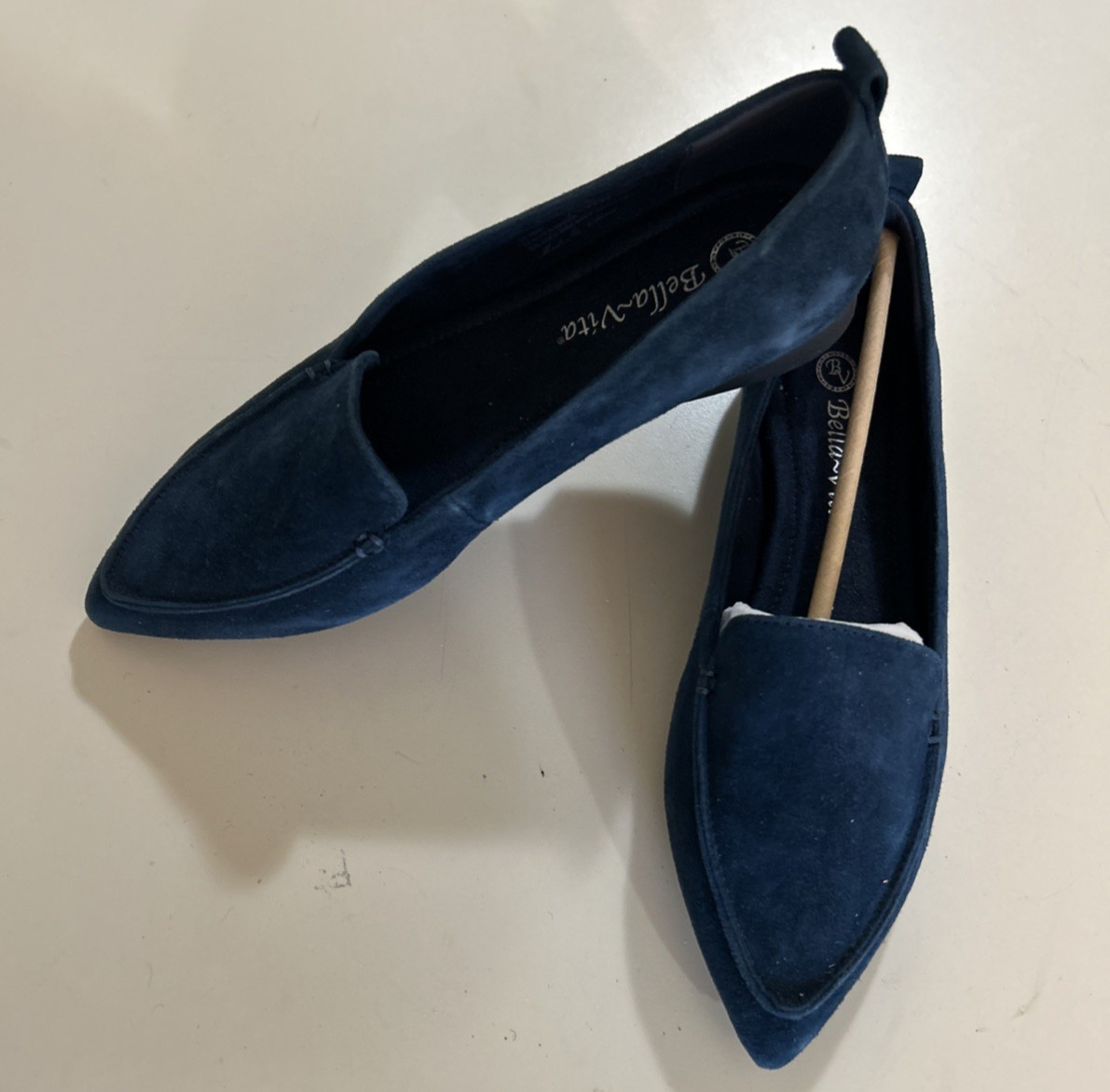 Bella Vita Blue Woman Size 7.5 WW Pointed Toe Slip On Flats Leather New Wide