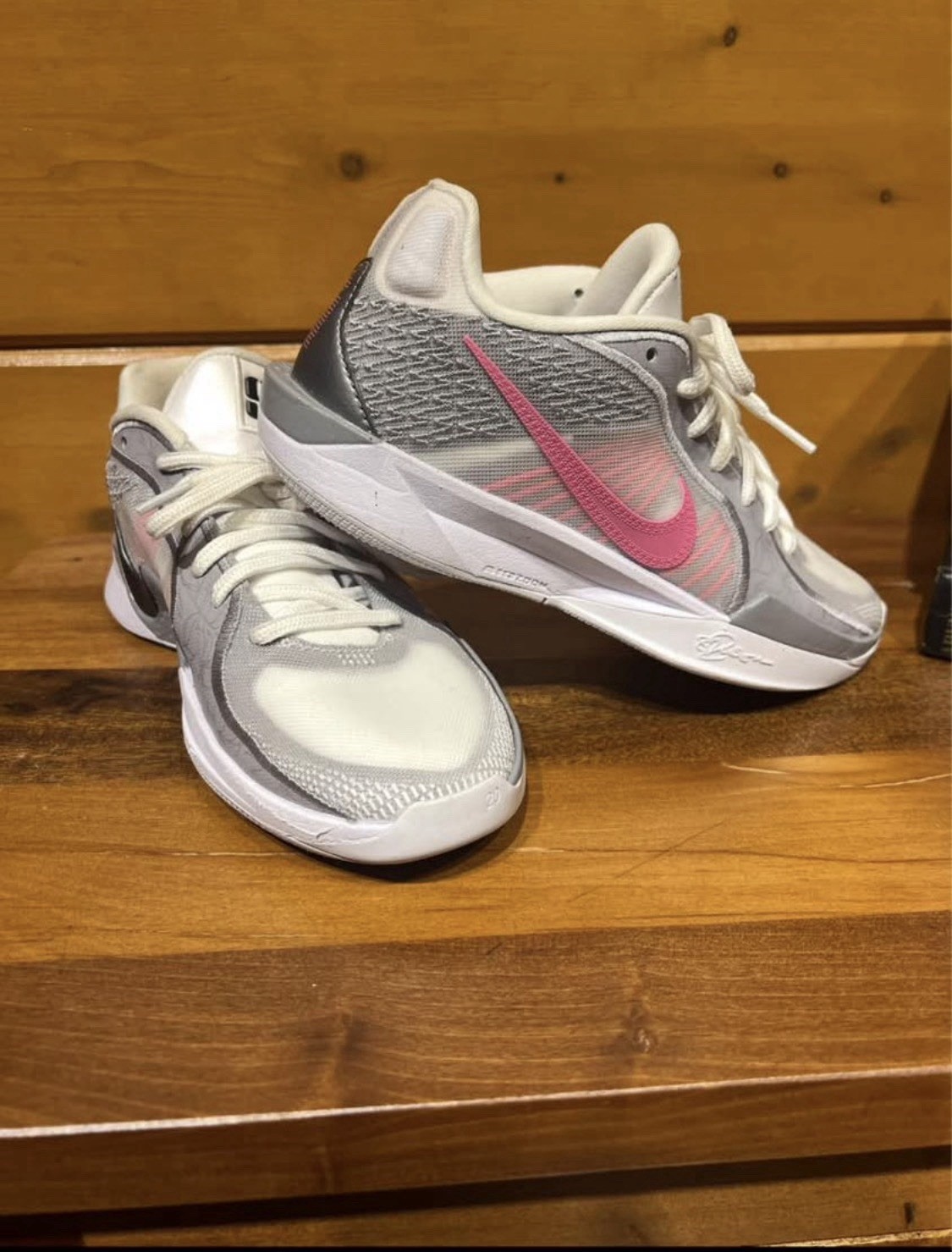 Nike Sabrina 2 Basketball Shoes pink/white/gray Sz 6.5 women’s