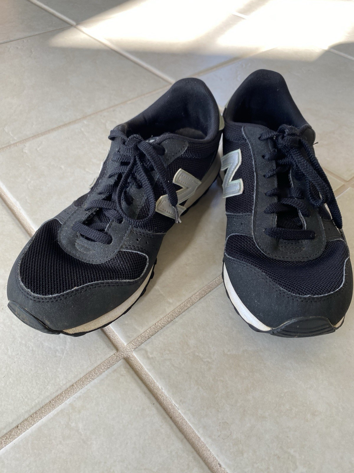 Women’s Size 9 New Balance 311 Black WL311BAP Made in Indonesia BOX NOT INCLUDED