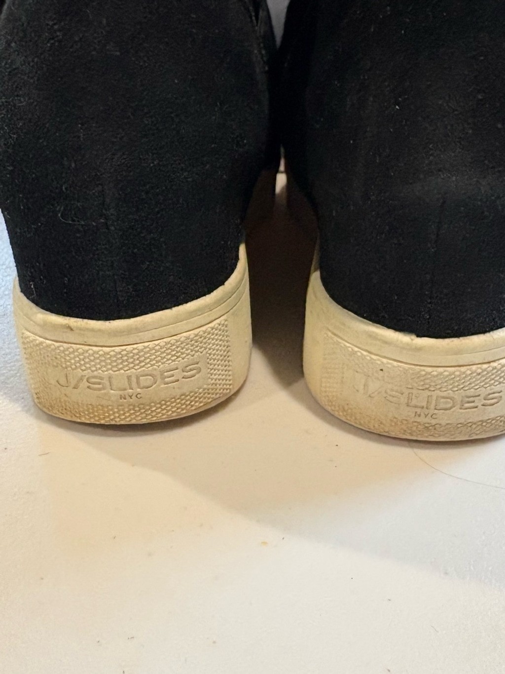 J/Slides Wells boots – faux fur botties in black. Size 7.5