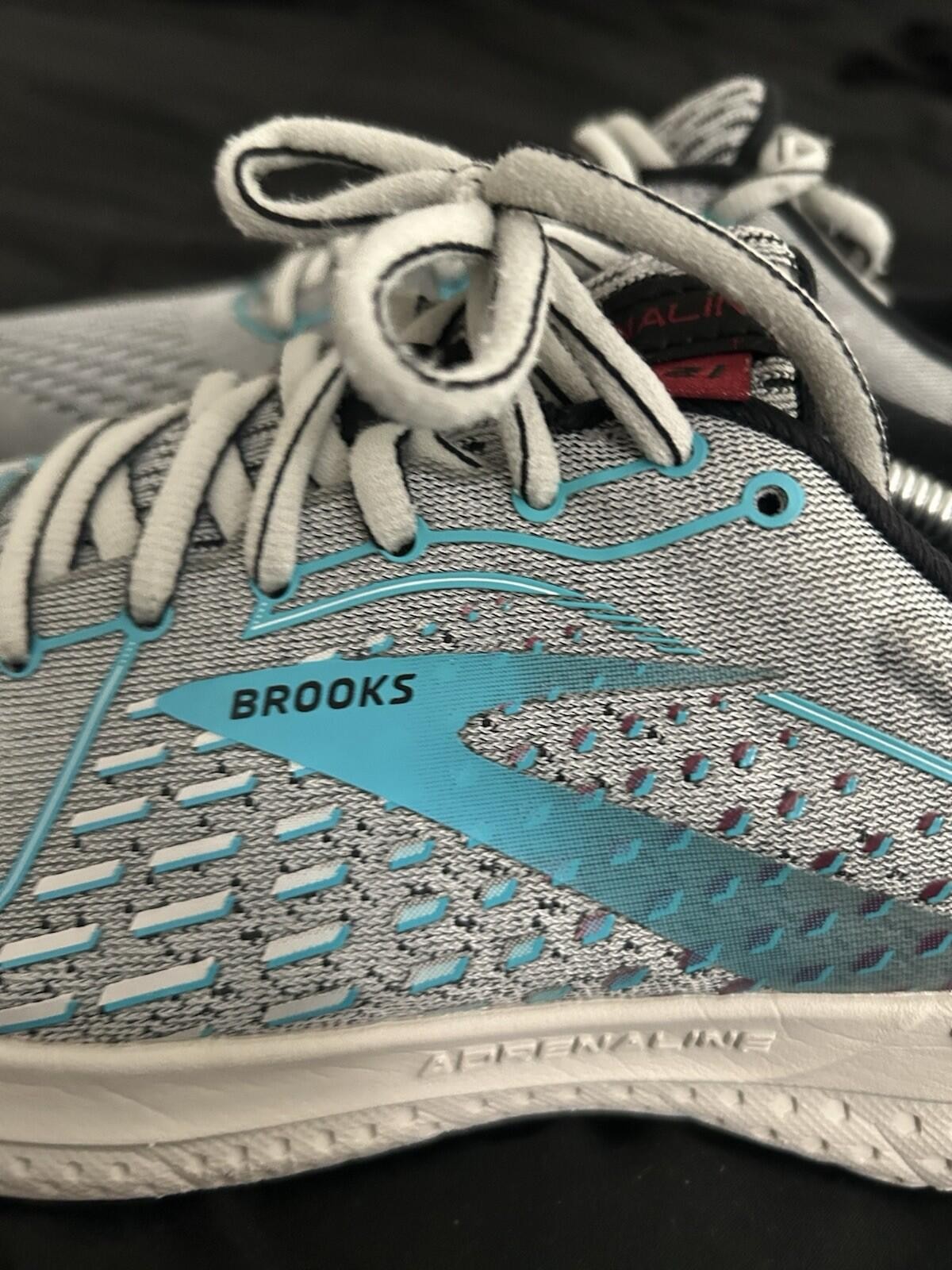 Brooks Adrenaline GTS 21 Women’s Running Shoes – Gray/Teal – Size 8.5