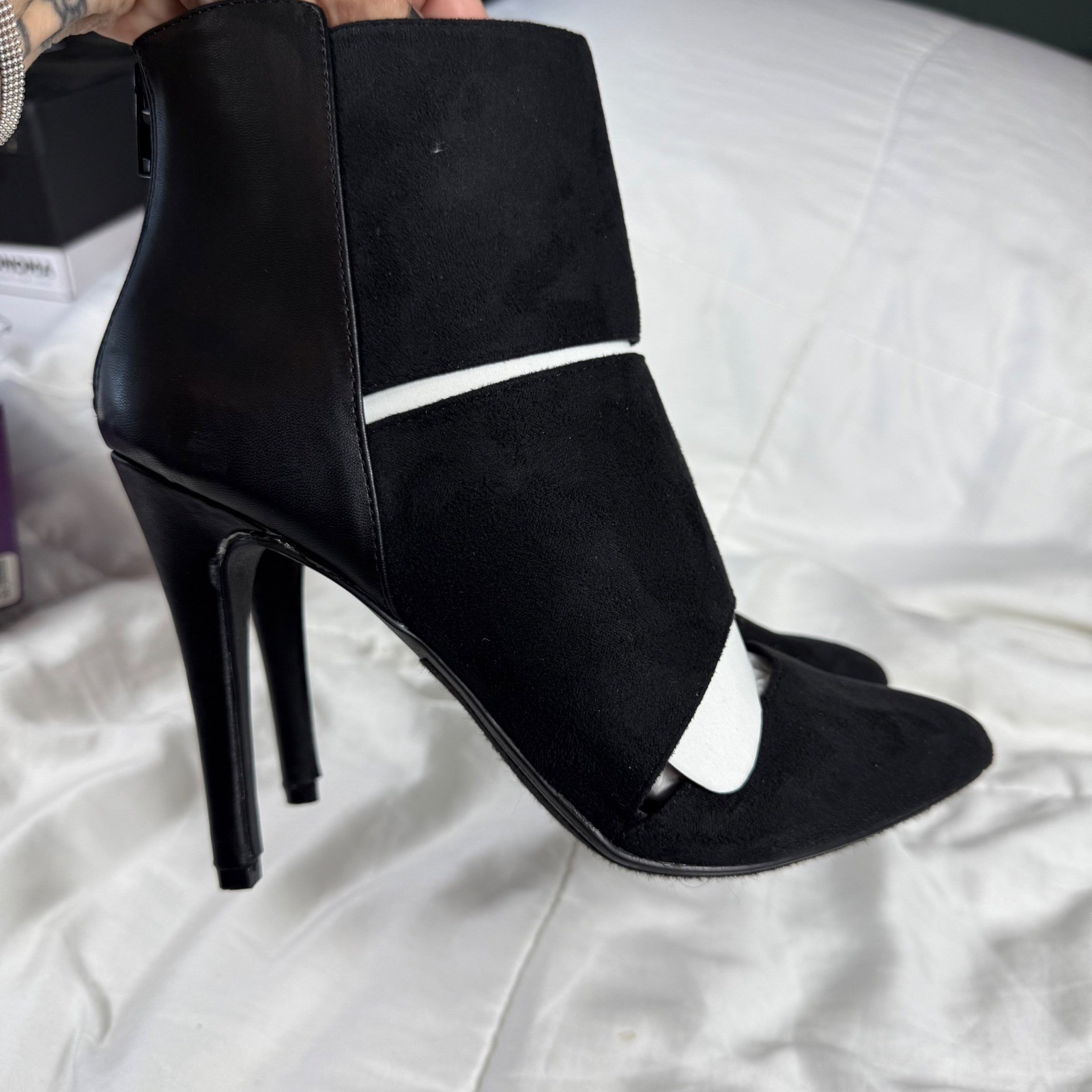 NIB Paprika Ainsley Black Cutout Ankle Boots Stiletto Heel Women’s Size 8.5M