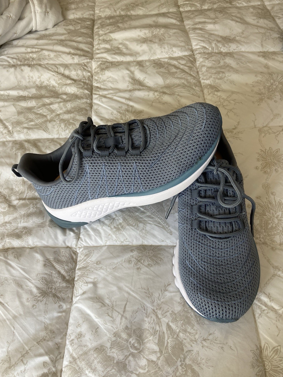 Propet Ladies Walking Shoe – NEW