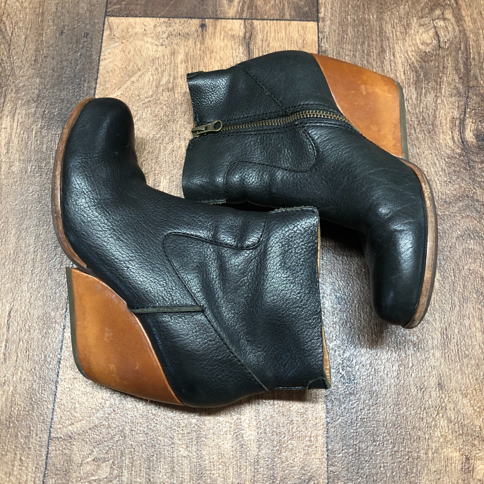 Kork-Ease Michelle Boots Women’s Size 6 Black Side Zip 3″ Wedge Heel Booties