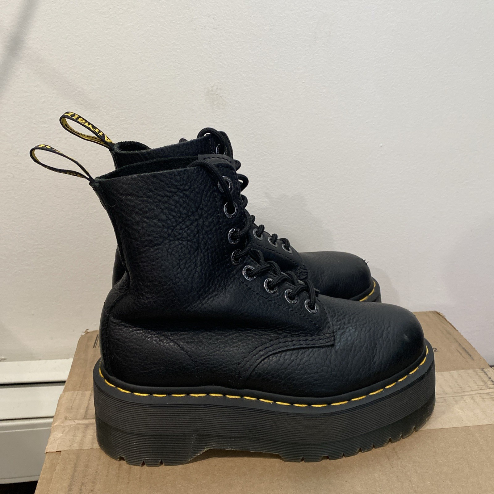 Dr Martens 1460 Pascal Max Women’s Platform Leather Pisa Boots Black Size 7 EUC